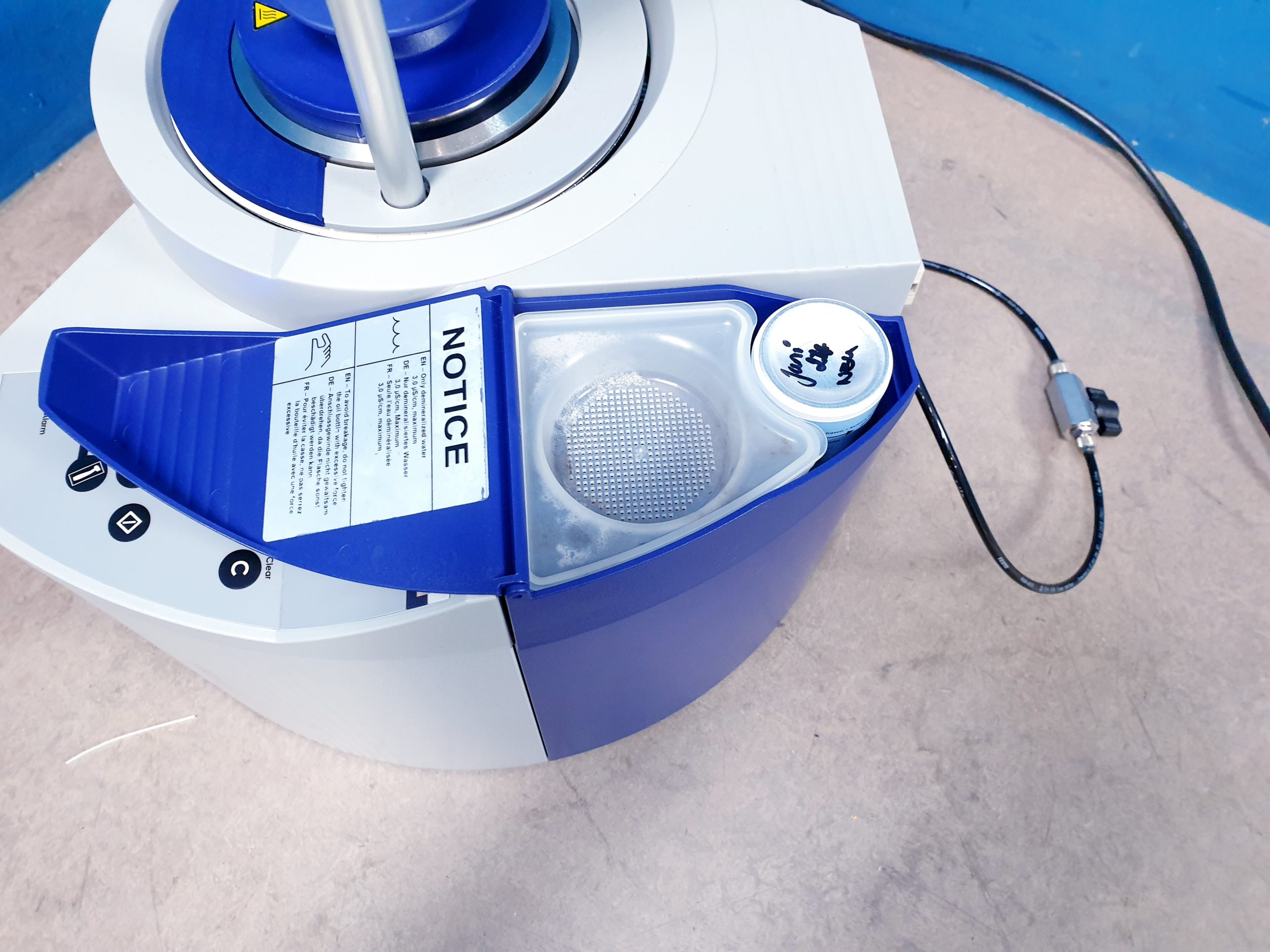 Sirona DAC Universal Sterilisator Instrumentenhygiene für Winkelstücke – Bild 12