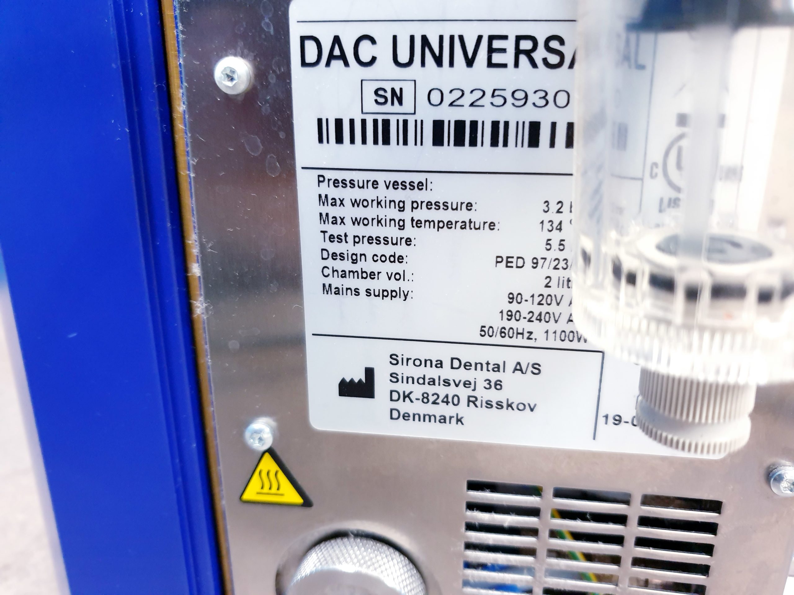 Sirona DAC Universal Sterilisator Instrumentenhygiene für Winkelstücke – Bild 21
