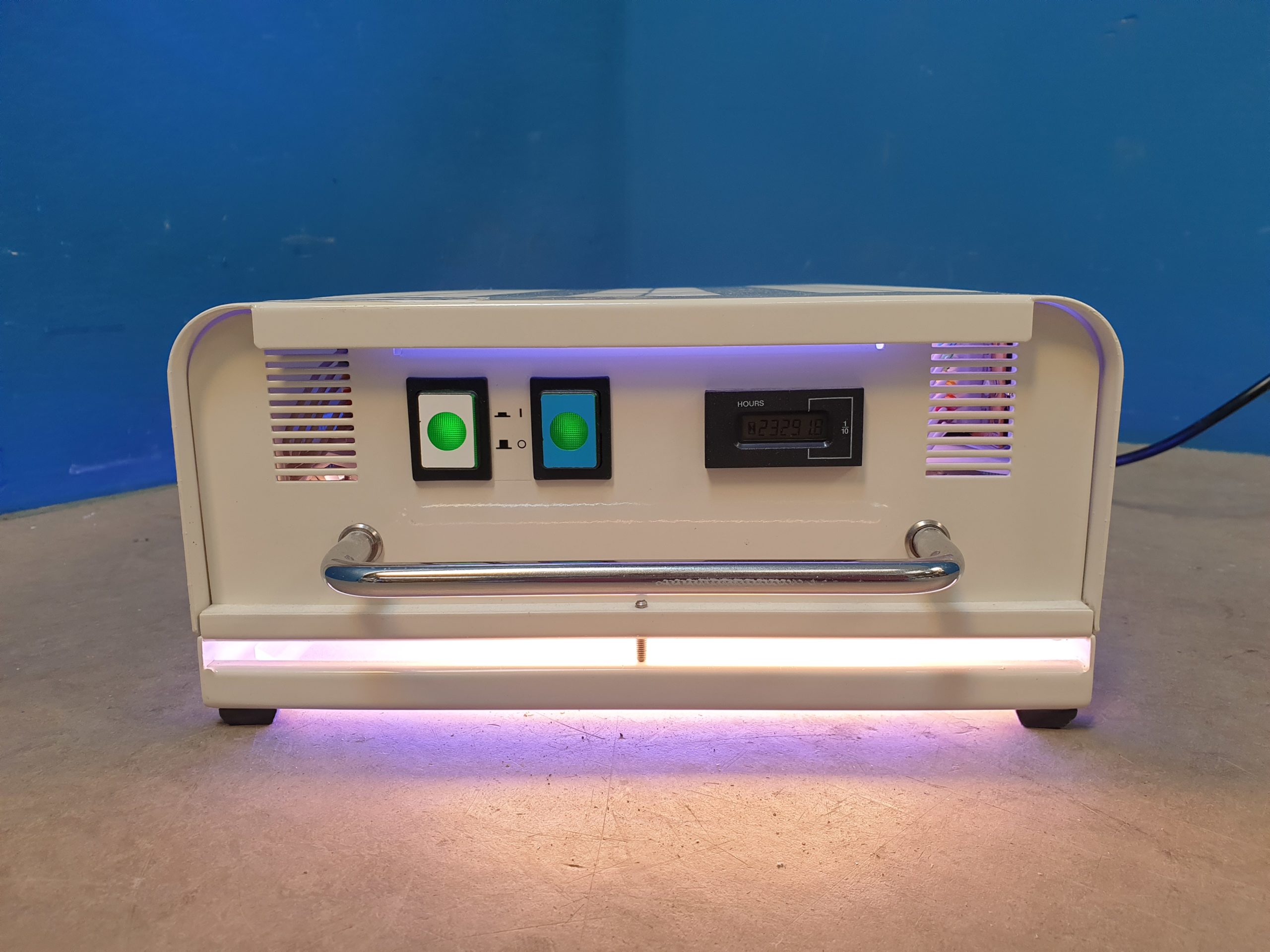 Dräger Photo-Therapy 4000 Neonatal Photo-therapy Unit – Bild 4