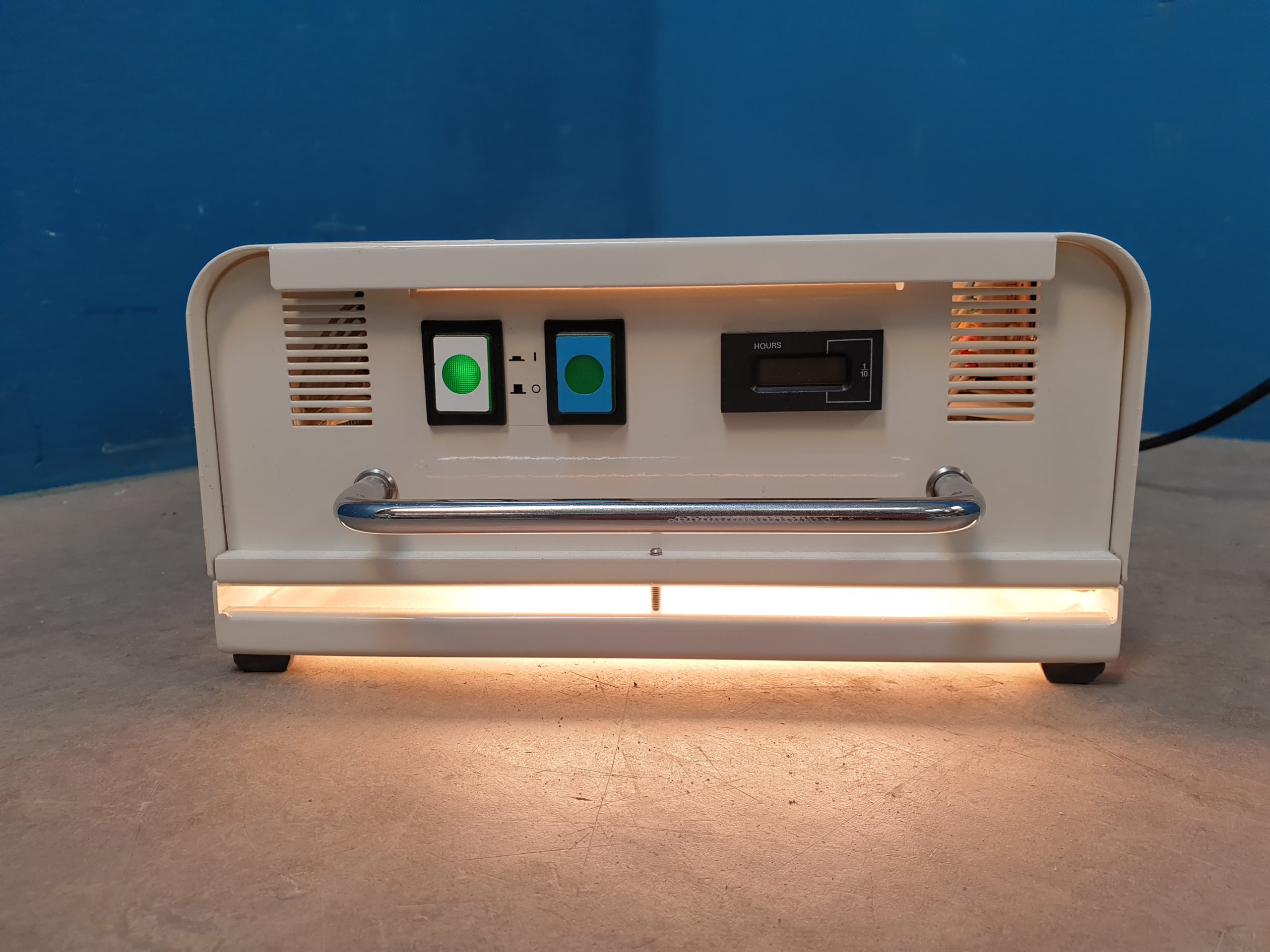 Dräger Photo-Therapy 4000 Neonatal Photo-therapy Unit – Bild 6