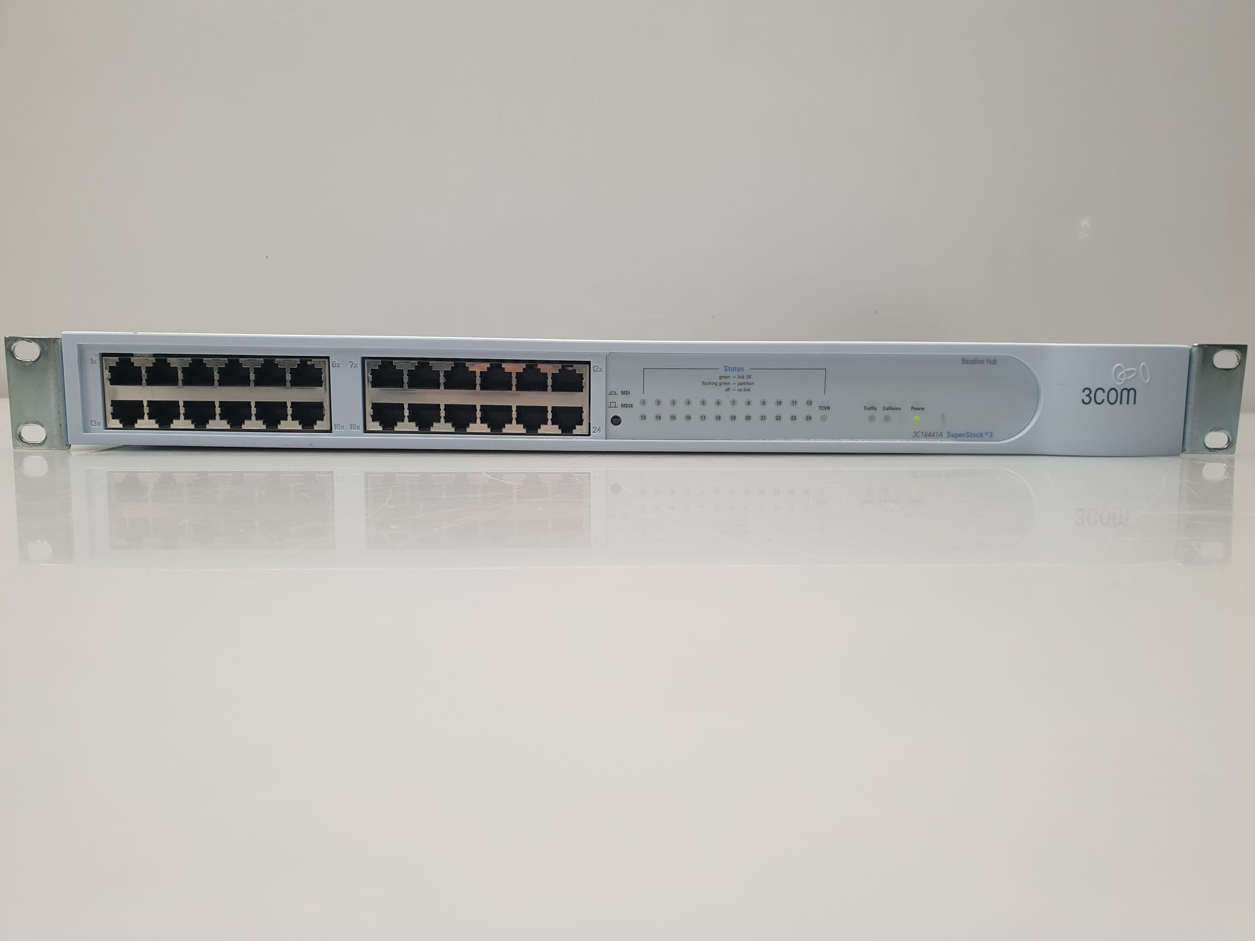 3Com SuperStack 3 3C16441A 24-Port Netzwerk-Switch 10100 Netzwerk – Bild 5
