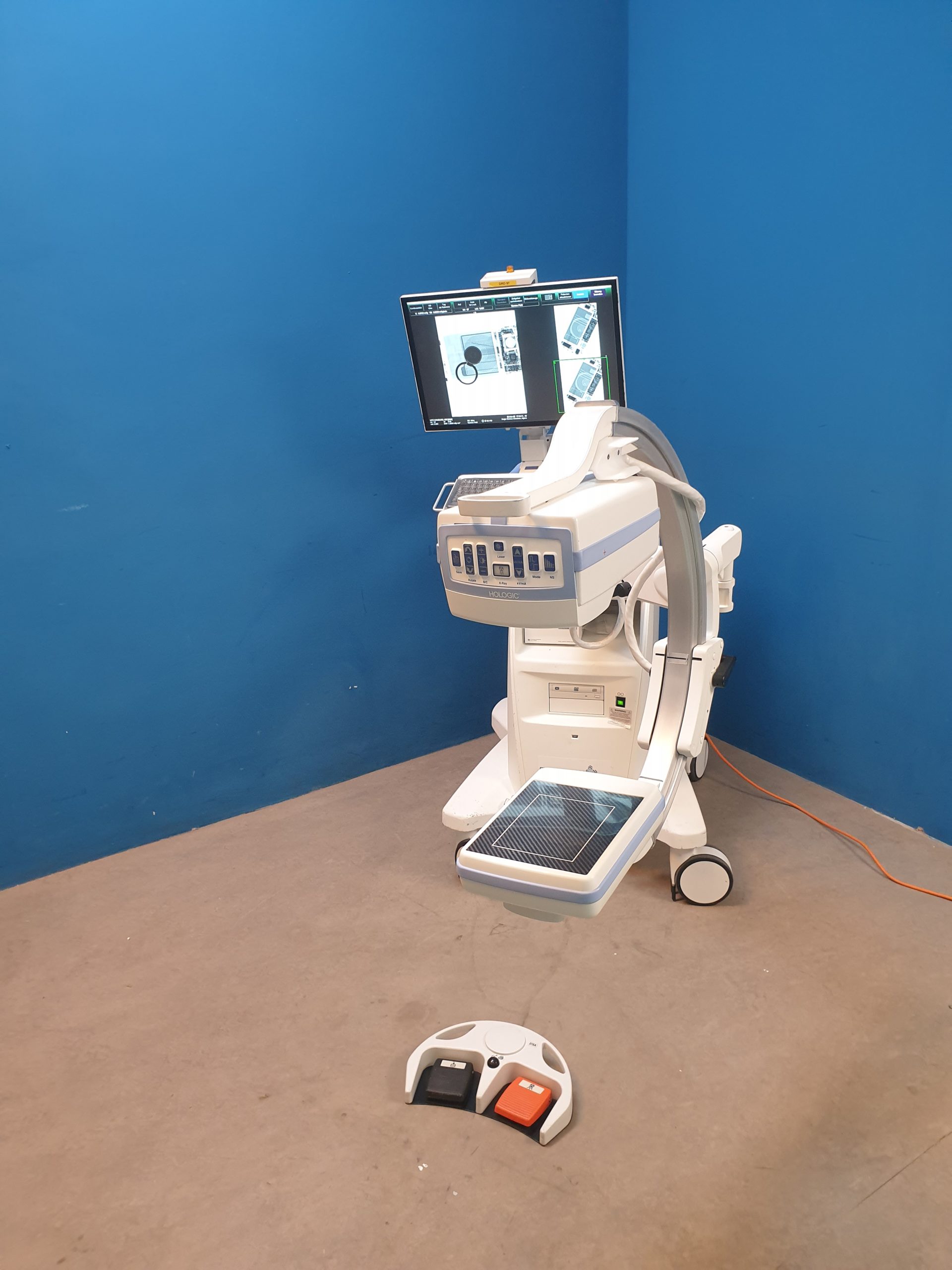 Hologic Fluoroscan InSight FD Mini C-Arm – Bild 4