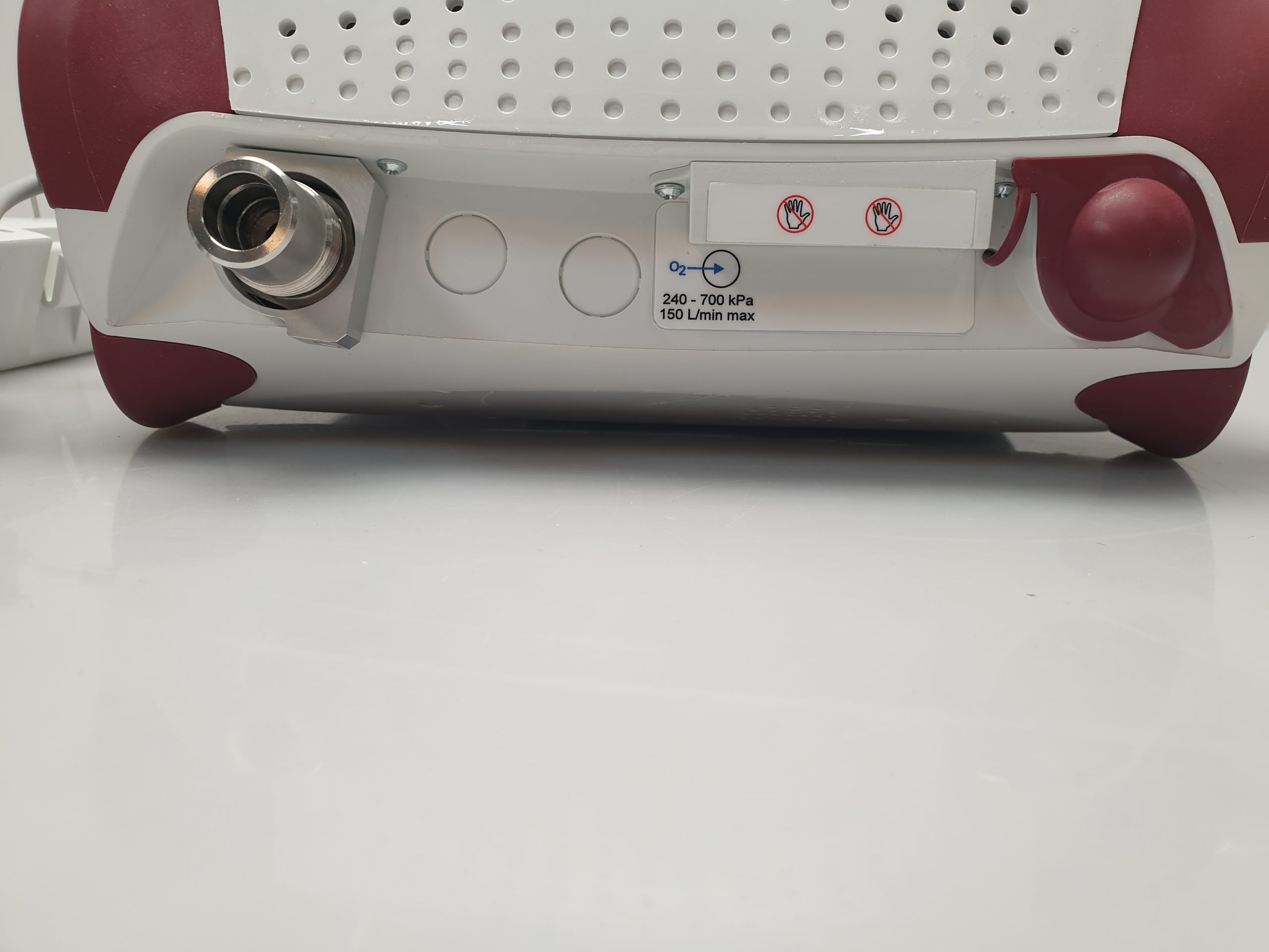 Resmed Elisée™ 250 IPPV ICU Notfall Beatmungsgerät – Bild 13