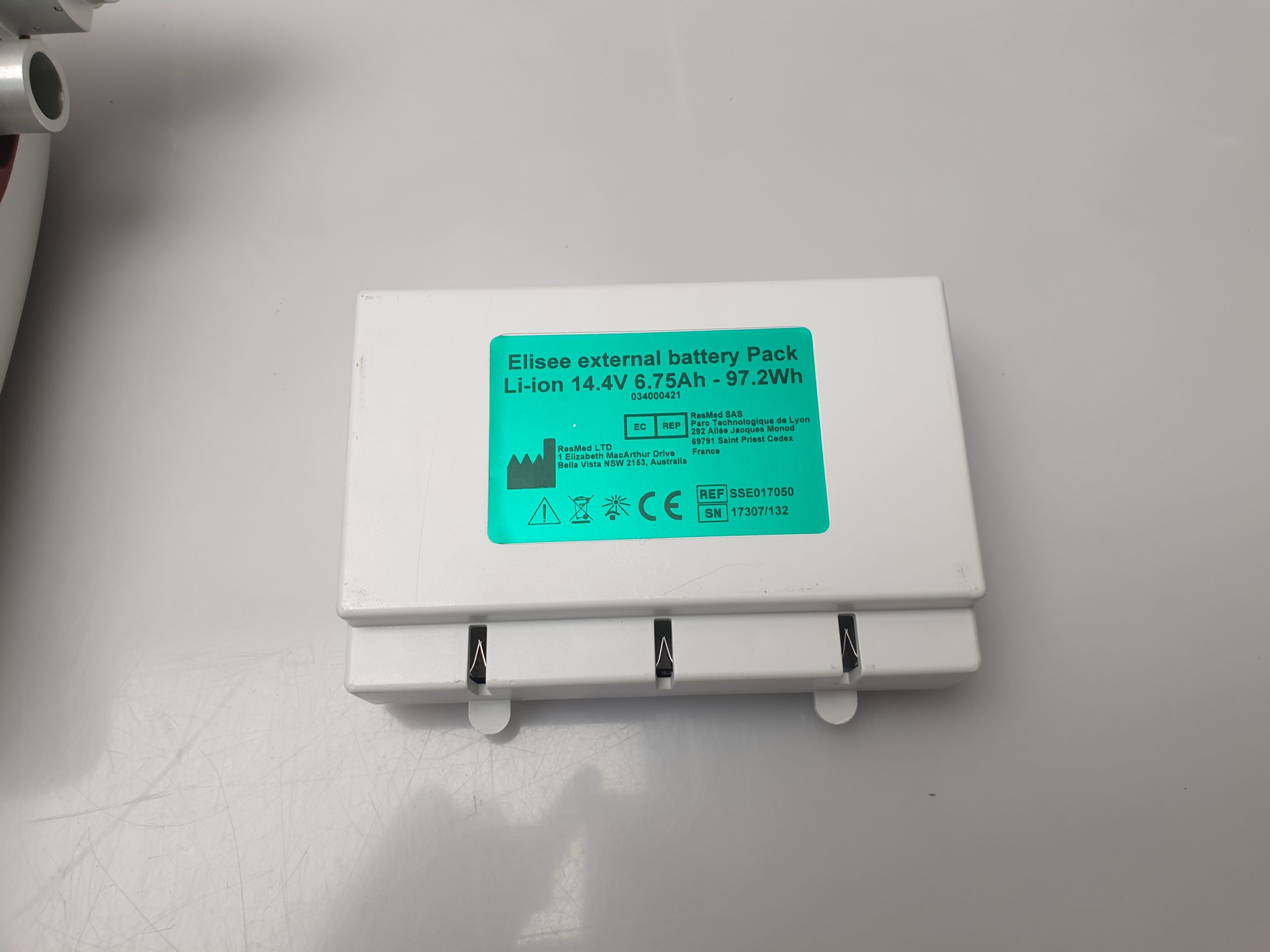 Resmed Elisée™ 250 IPPV ICU Notfall Beatmungsgerät – Bild 16