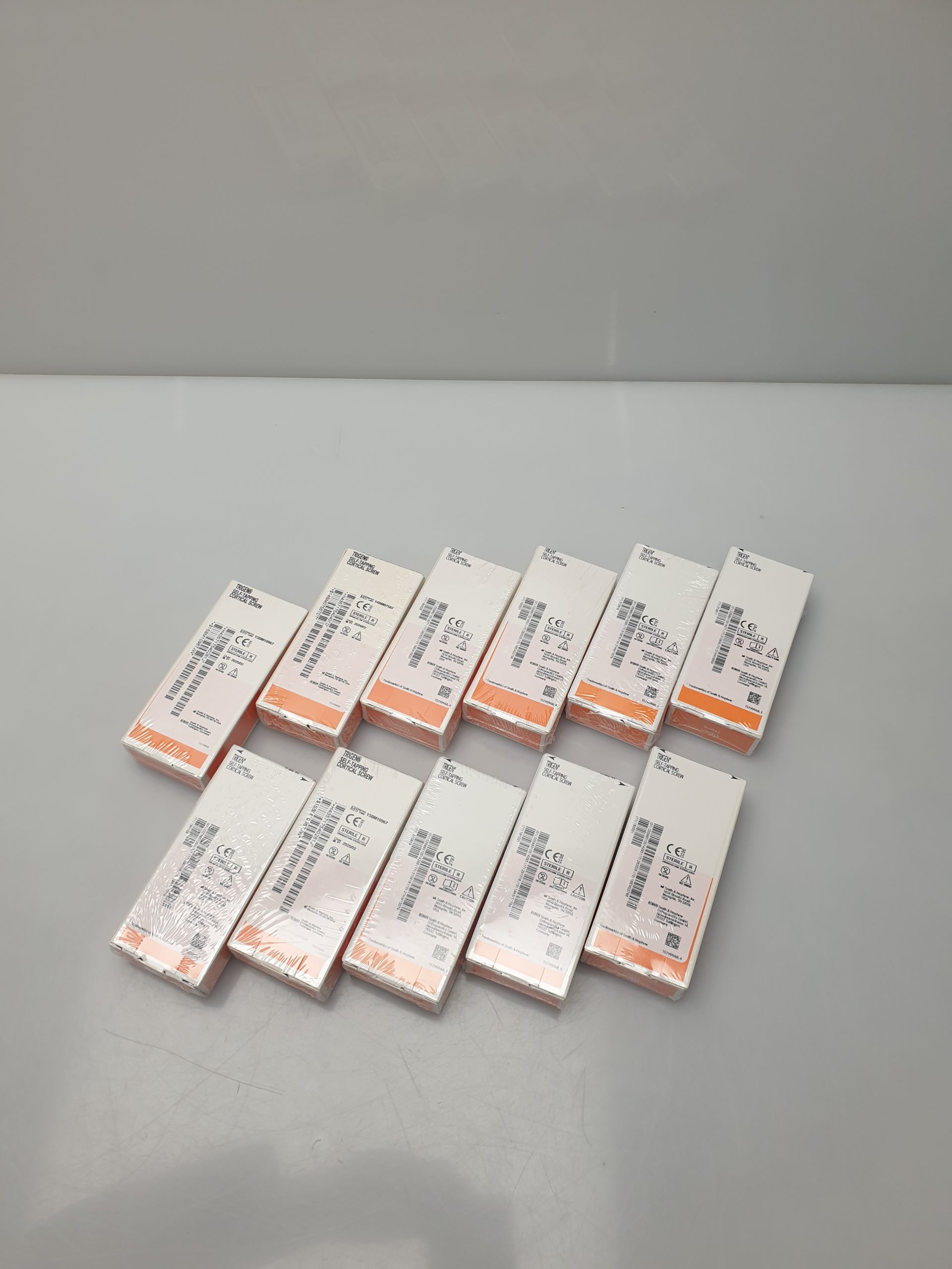 Smith & Nephew 15BM10967 Cortical screw Schraube 4,0 mm diameter 28 mm length REF 71754028