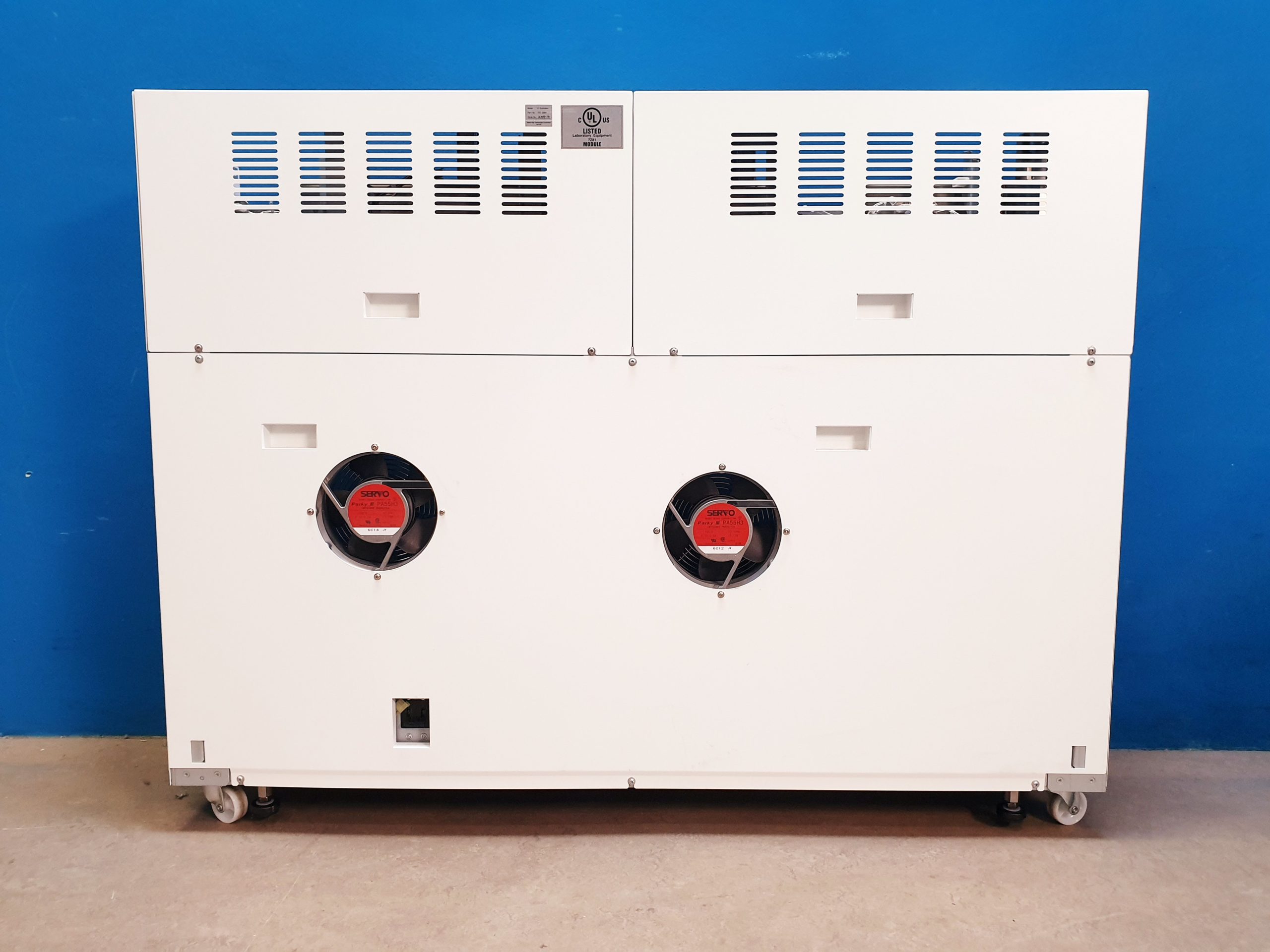 Roche Cobas 6000 Chemieanalysator mit cobas 501s c E Extension Iwaki magnet pump – Bild 31