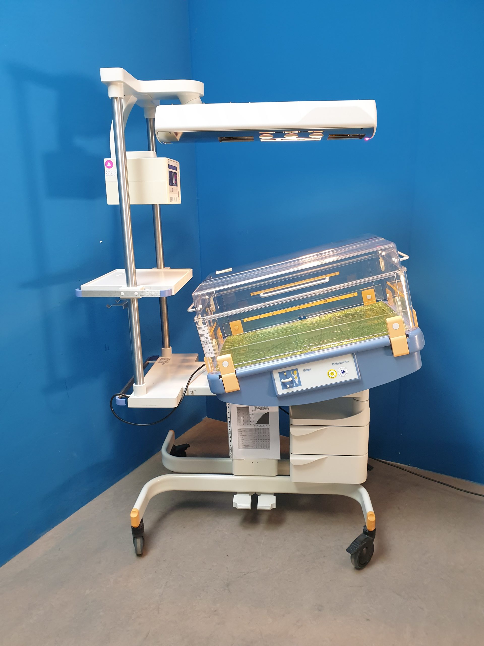 Drager Dräger Baybtherm Wärmebettchen + Babytherm 8010 Strahler – Bild 7