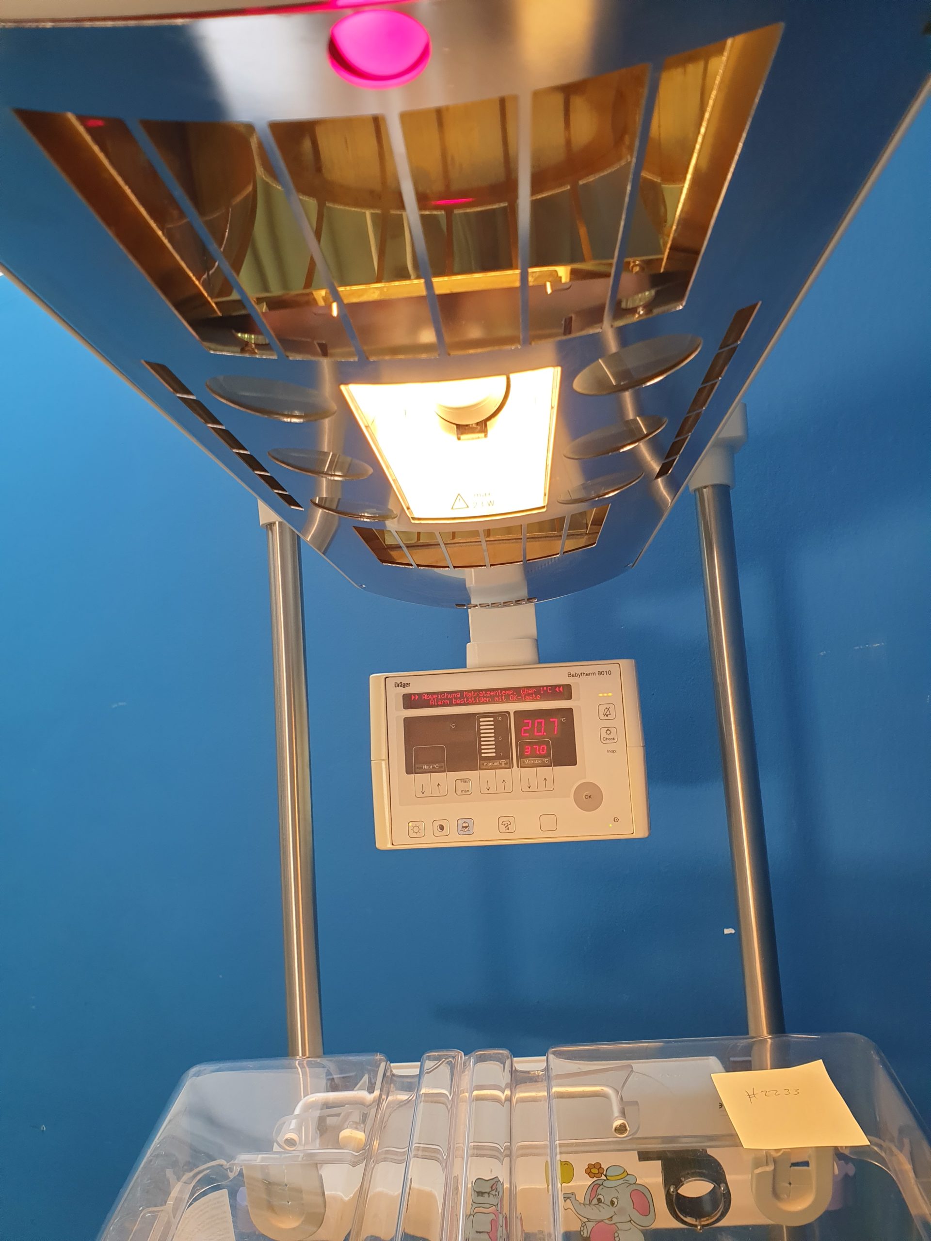 Drager Dräger Baybtherm Wärmebettchen + Babytherm 8010 Strahler – Bild 10