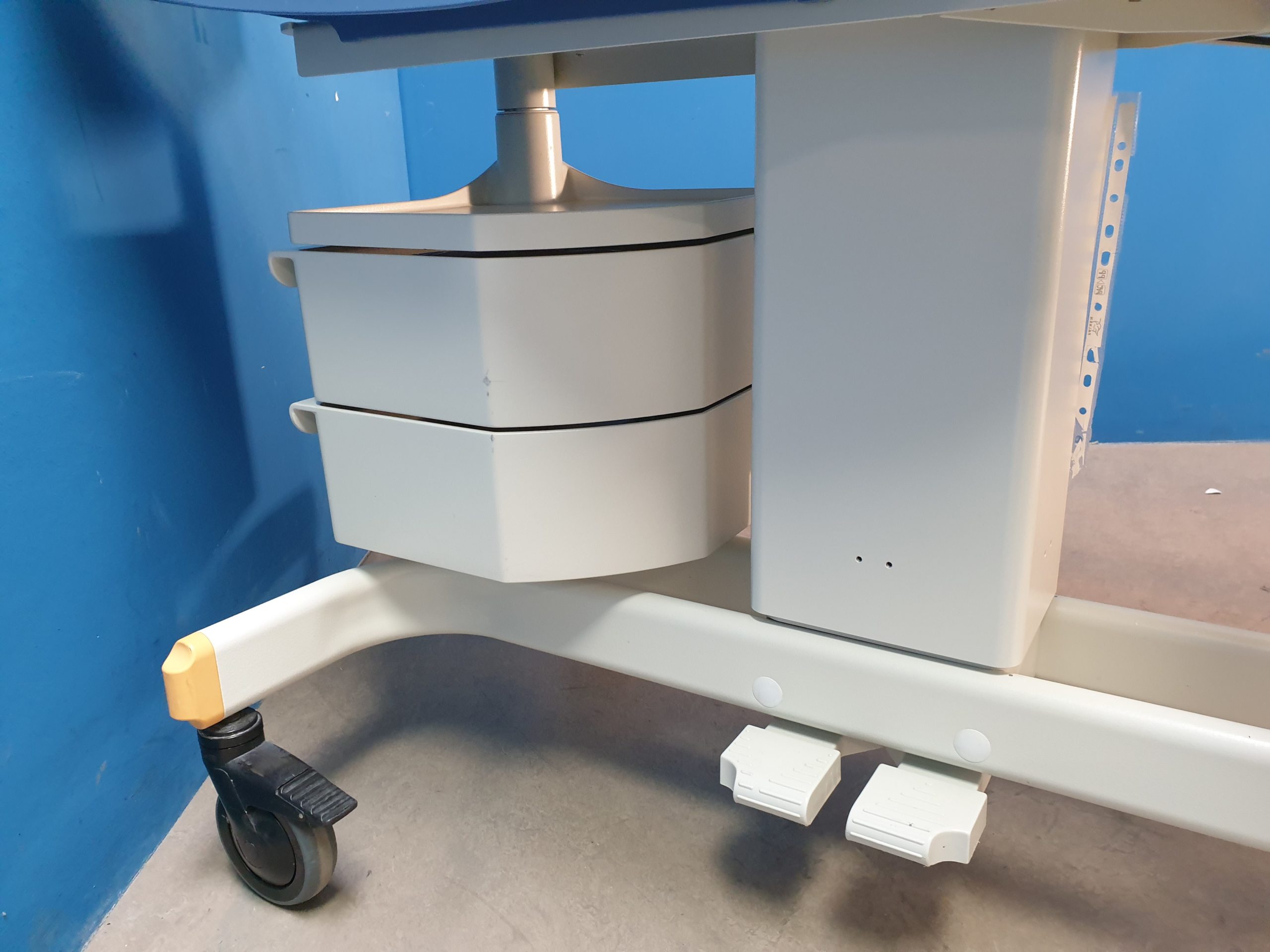 Drager Dräger Baybtherm Wärmebettchen + Babytherm 8010 Strahler – Bild 16