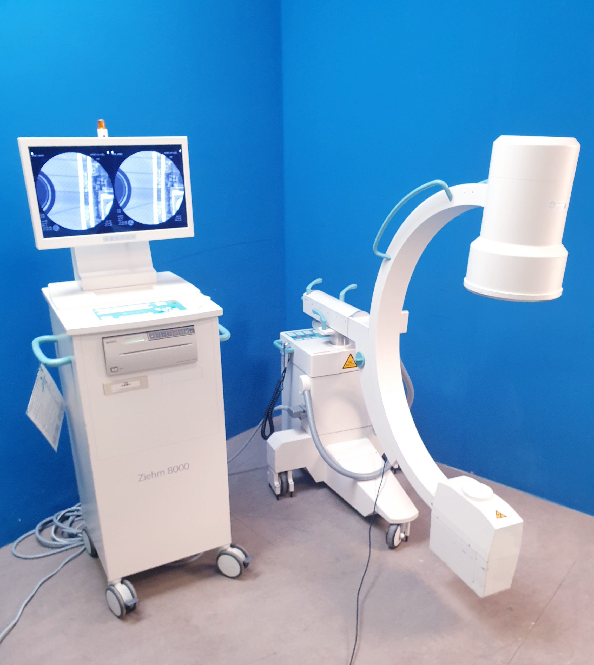Ziehm 8000 C-Bogen C Arm Röntgengerät mit Flachmonitore- – Bild 2