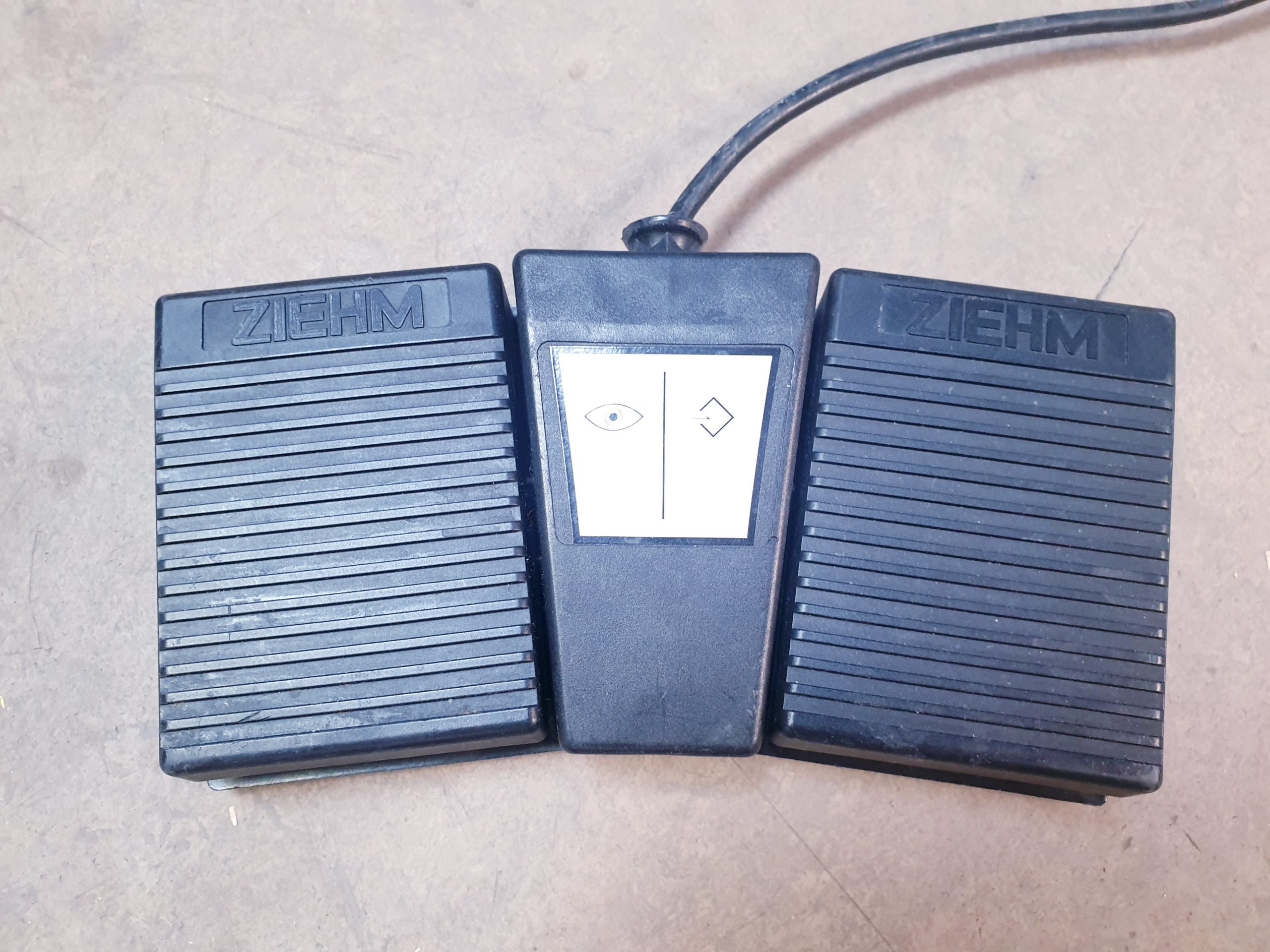 Ziehm 8000 C-Bogen C Arm Röntgengerät mit Flachmonitore- – Bild 9