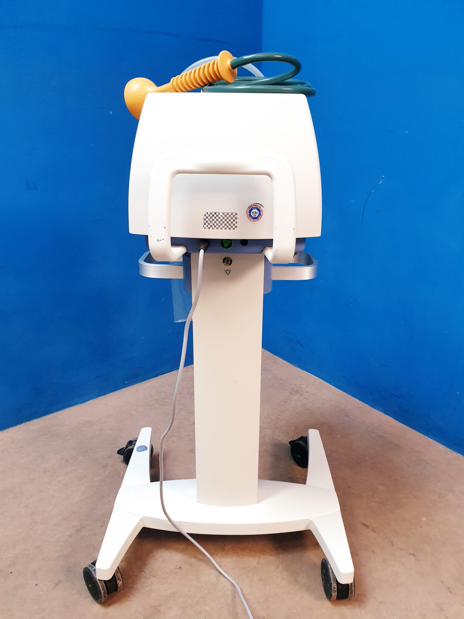 Medela Basic 30 Surgical Aspirator Fahrbar mit Gestell – Bild 10