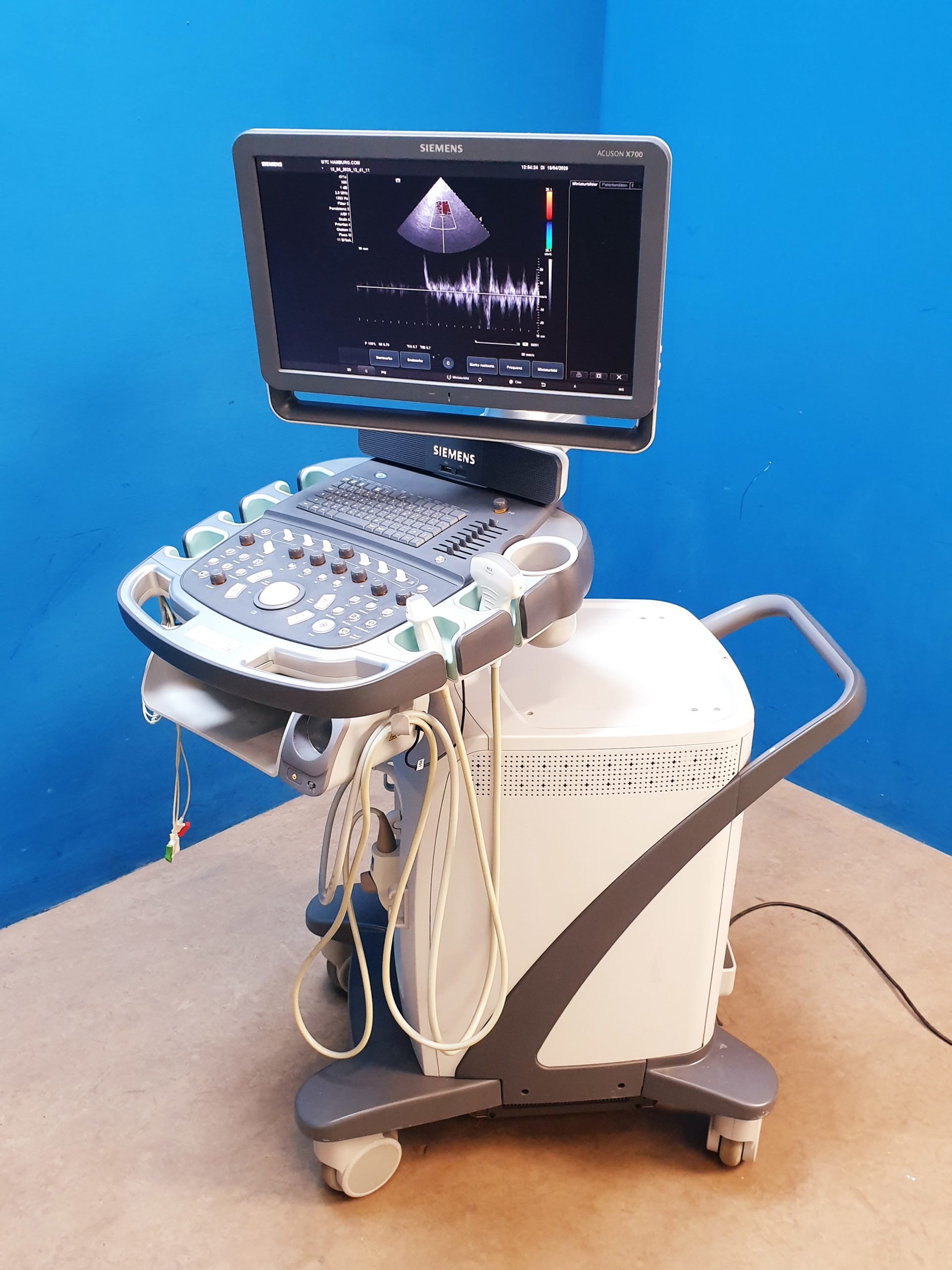 Siemens Acuson X700 Farbdoppler + 6C2 + 4V1c Echo – Bild 5
