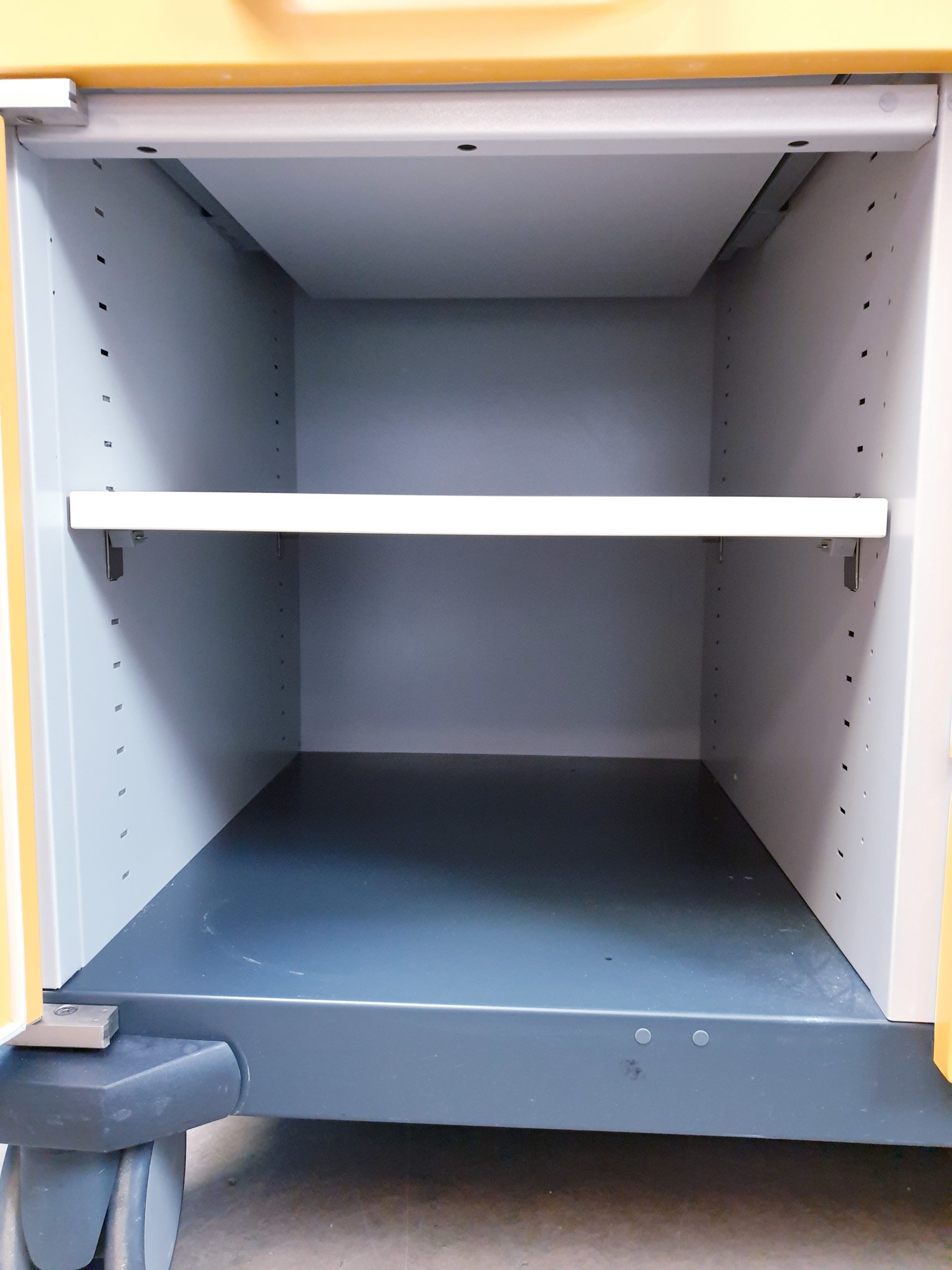 Blanco Modulschrank 042521 543297 - Praxismöbel – Bild 6