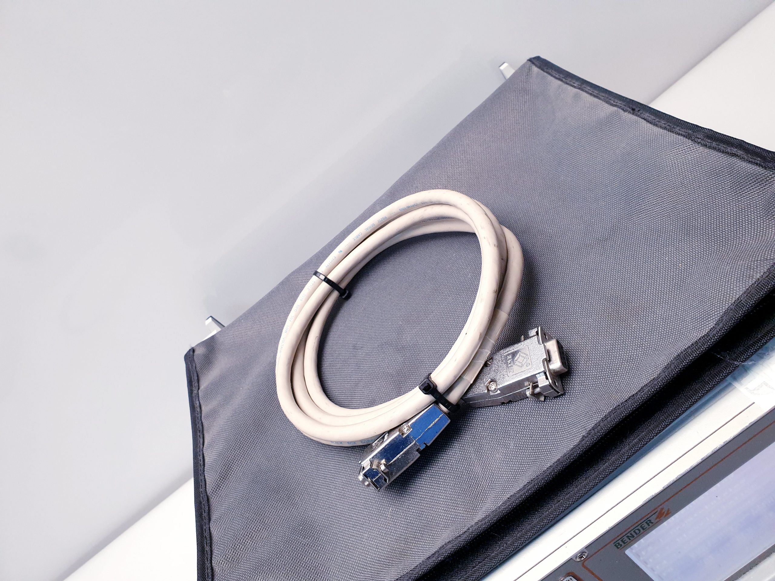 BENDER Unimet 1000 ST Sicherheitstester – Bild 7