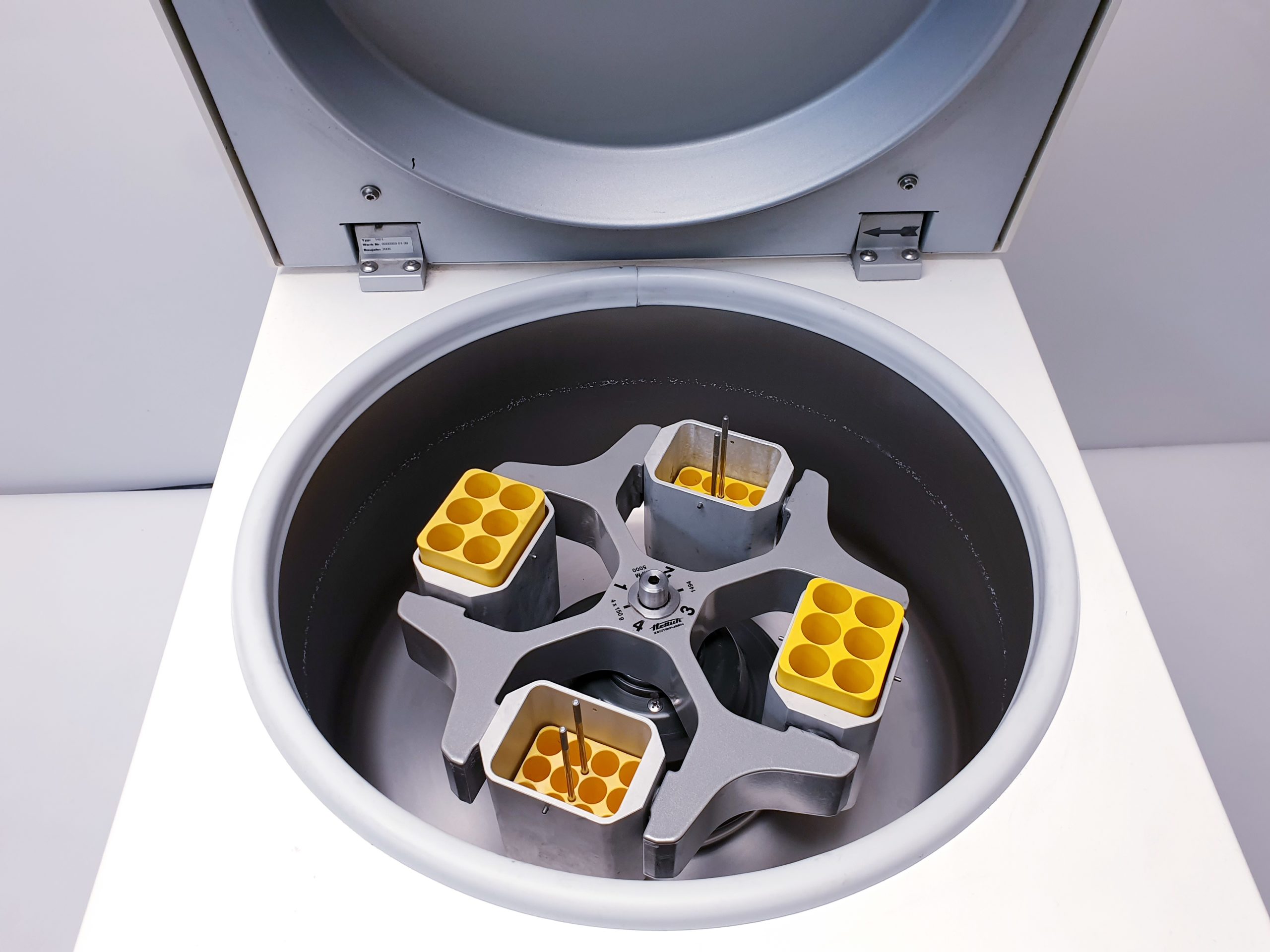 Hettich Universal 320 - Ref 1401 Zentrifuge – Bild 3