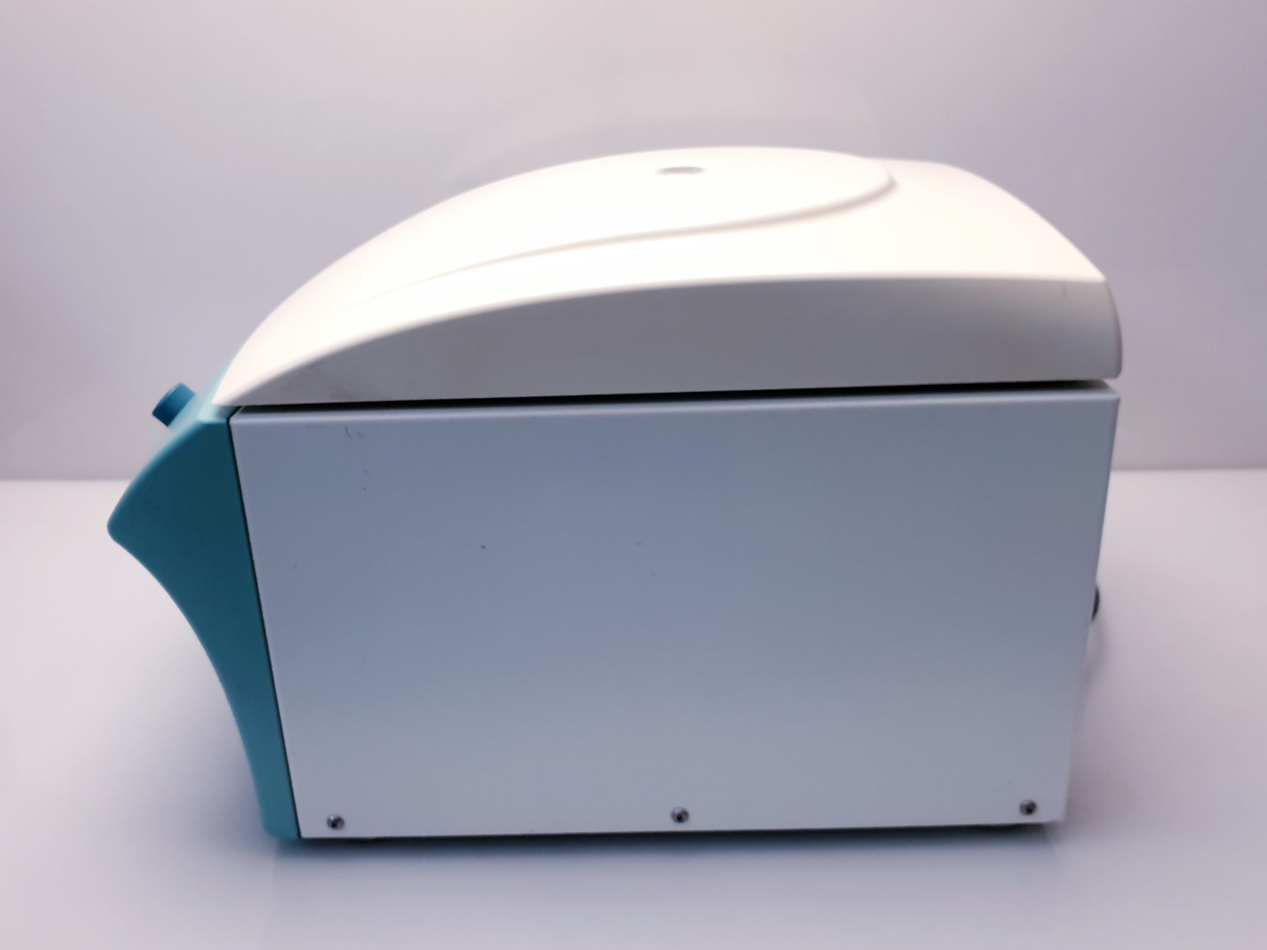 Hettich Universal 320 - Ref 1401 Zentrifuge – Bild 4