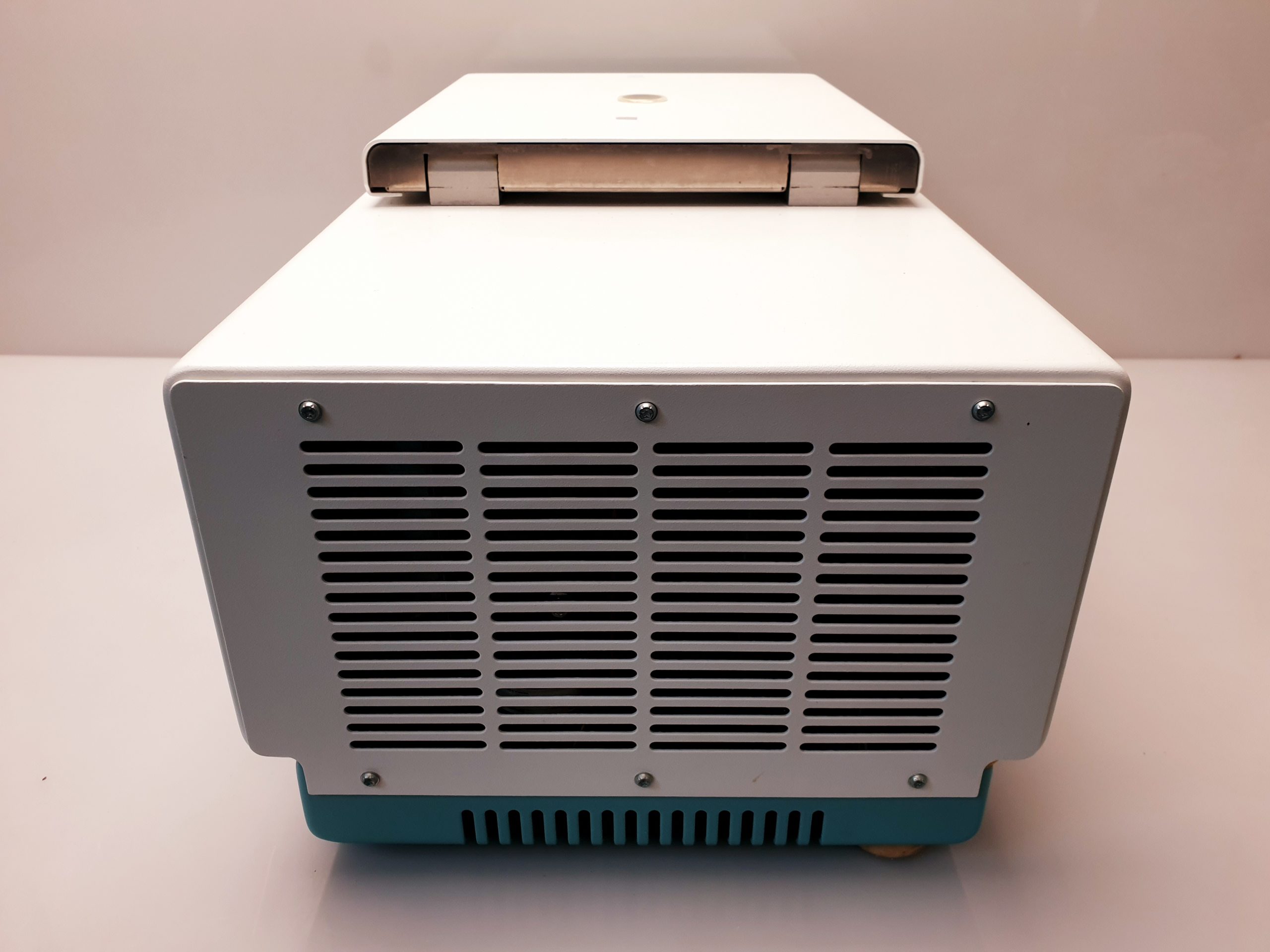 Hettich Mikro 22R Kühlzentrifuge Zentrifuge Laborzentrifuge Centrifuge gekühlt – Bild 11