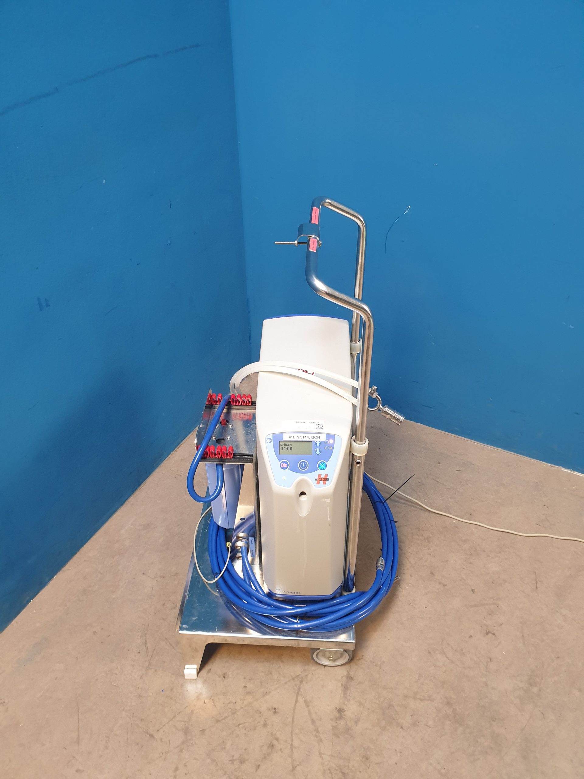 Gambro WRO 300 H - WRO300H - Umkehrosmose-Wasseraufbereiter - Wasseraufbereitungsanlage - Mobile für Dialyse – Bild 3