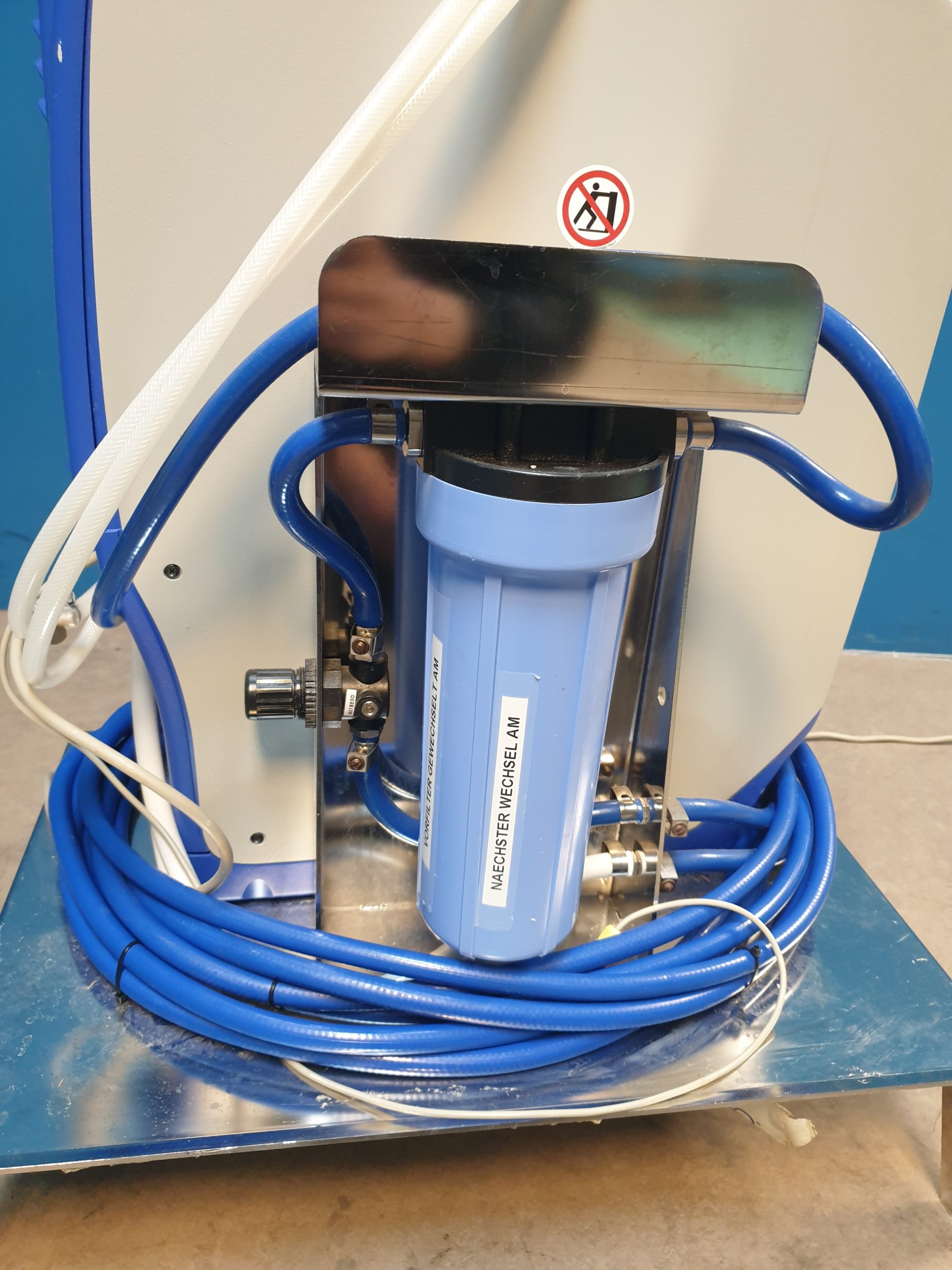 Gambro WRO 300 H - WRO300H - Umkehrosmose-Wasseraufbereiter - Wasseraufbereitungsanlage - Mobile für Dialyse – Bild 7