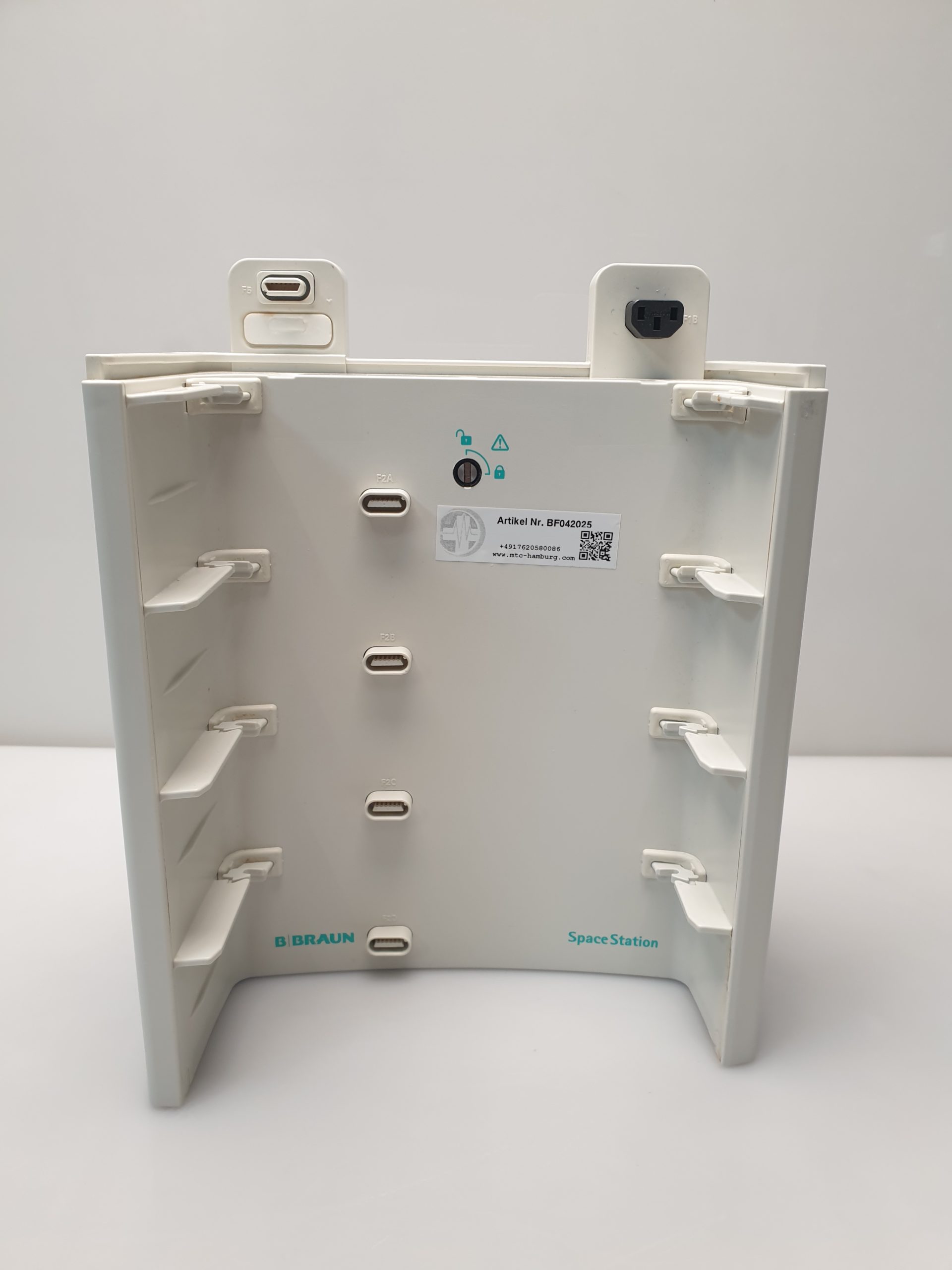 B.Braun Space Station – Bild 2