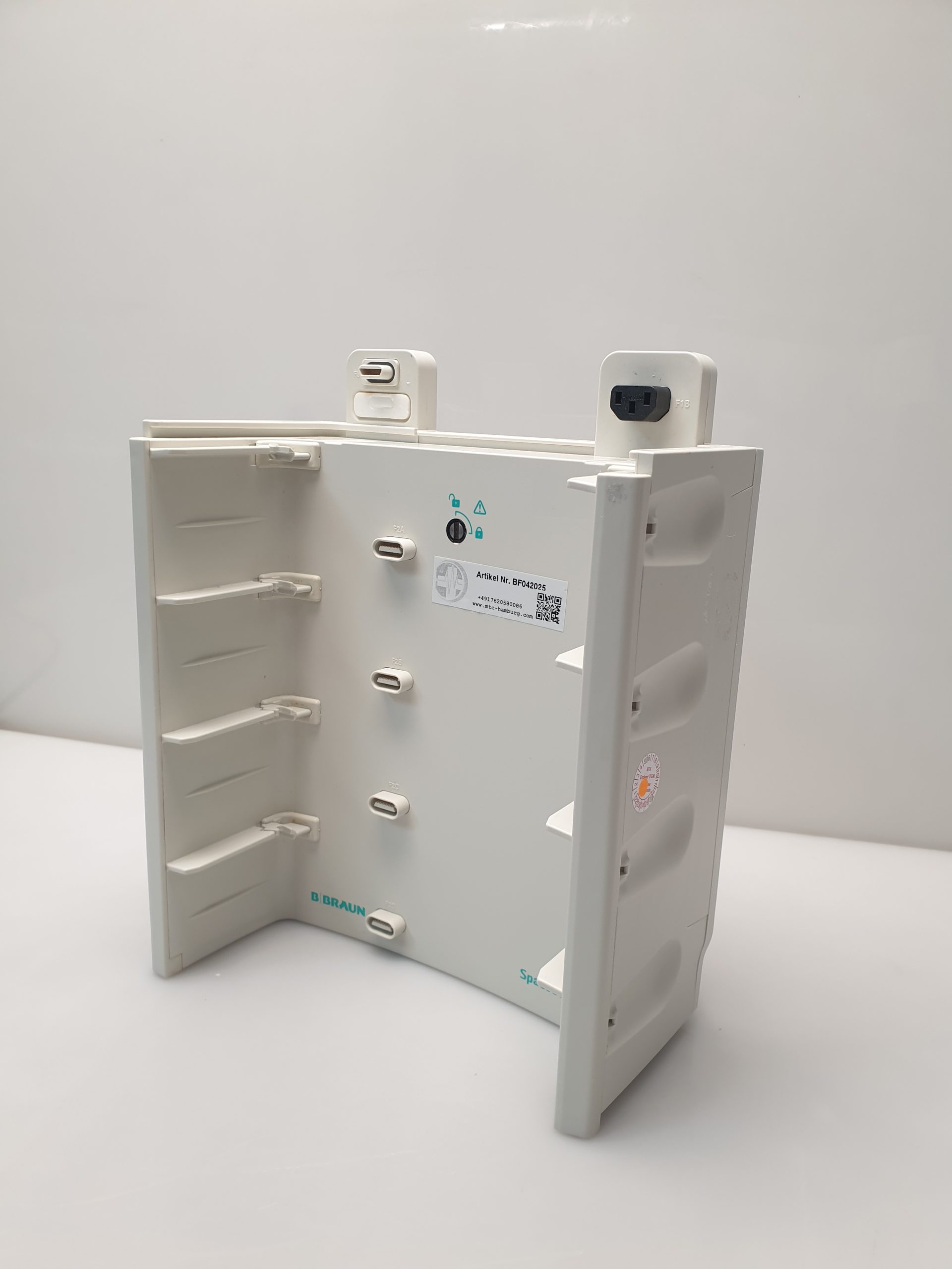 B.Braun Space Station – Bild 3