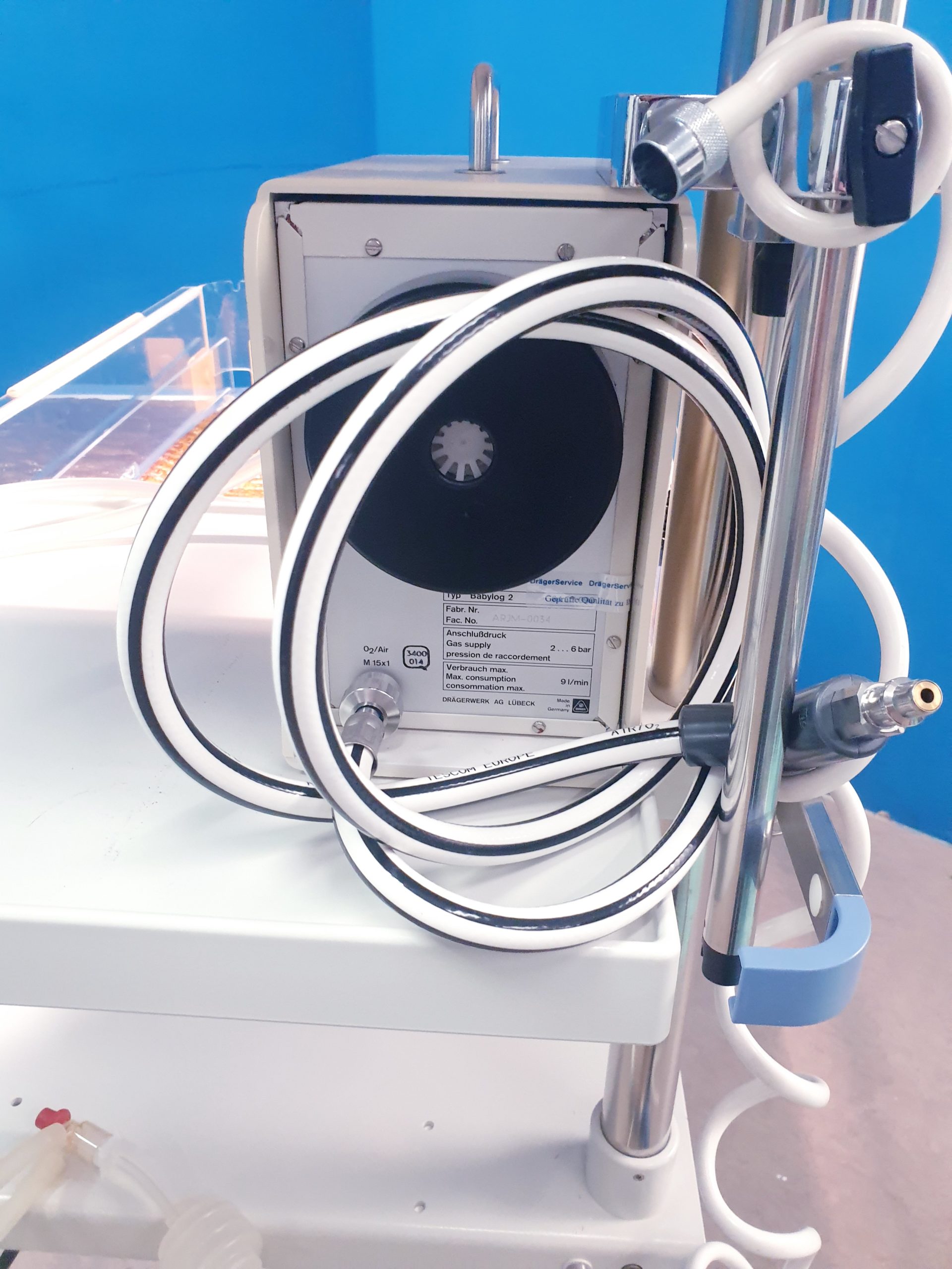 Dräger Babytherm 8000 fahrbare Reanimationseinheit für Neugeborene mit Wärmestrahler – Bild 15