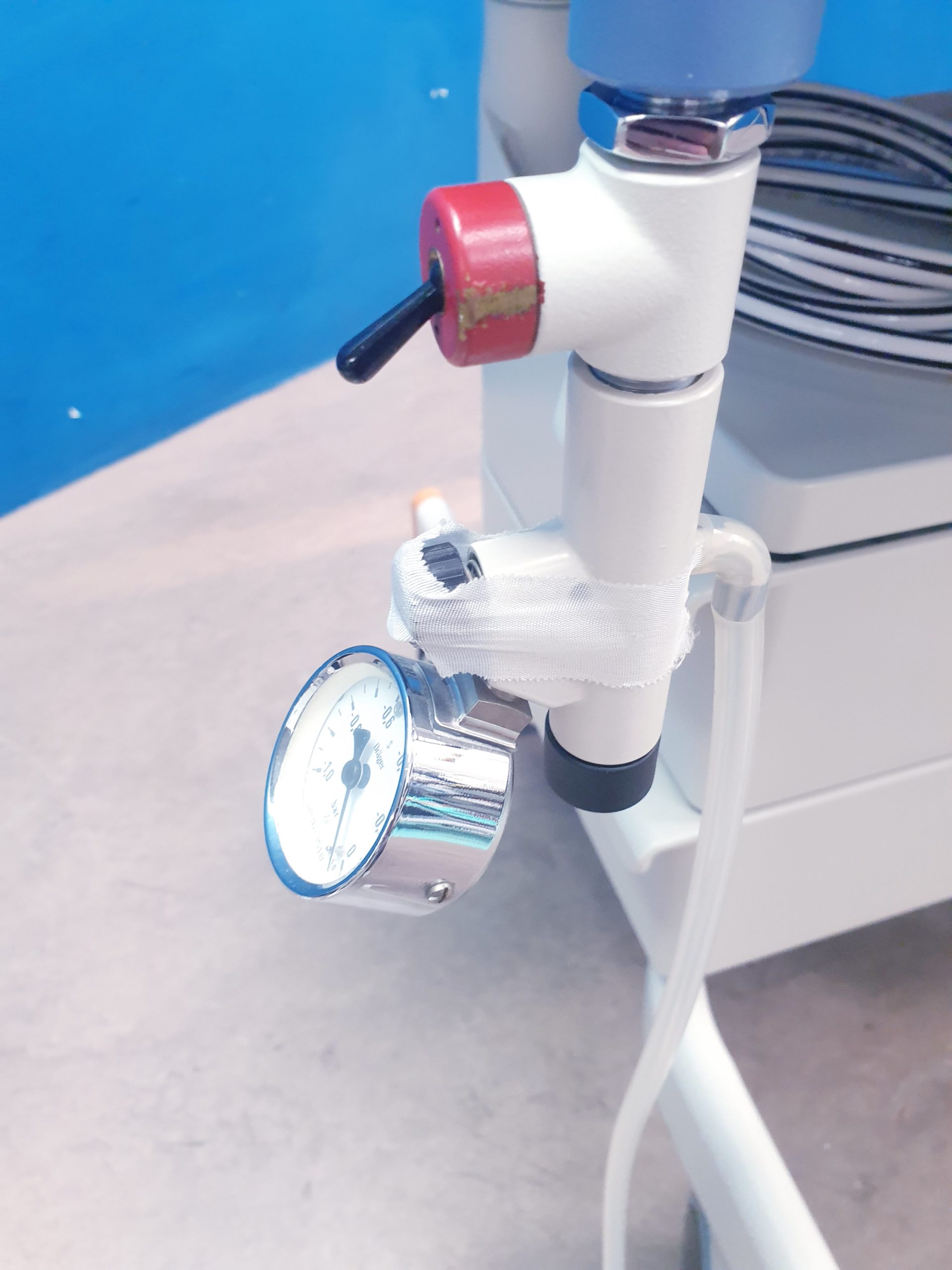 Dräger Babytherm 8000 fahrbare Reanimationseinheit für Neugeborene mit Wärmestrahler – Bild 19