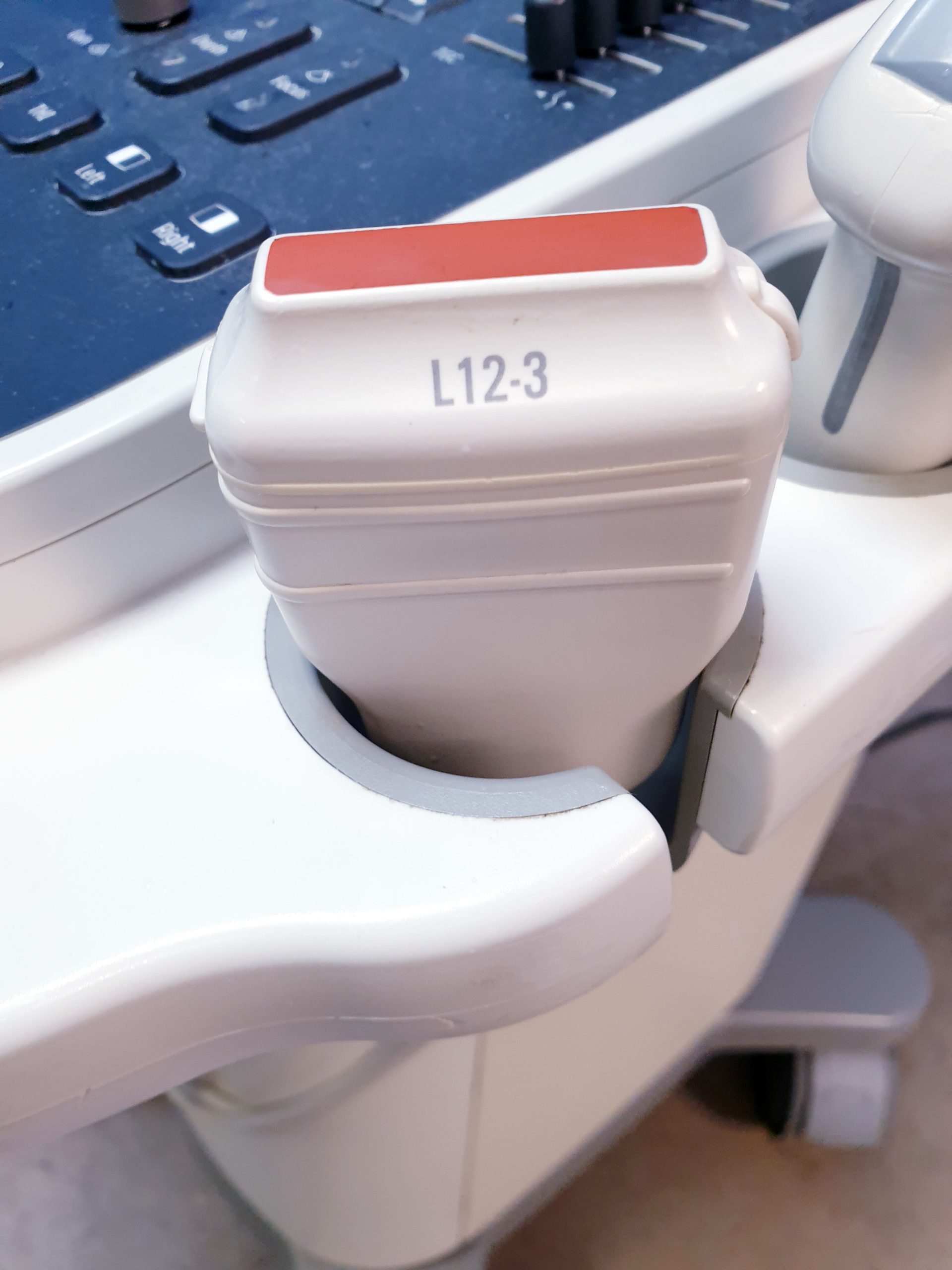 Philips HD 5 HD5 + C5-2 + C8-4v + L12-3 – Gynmaschine Farbdoppler – Bild 12