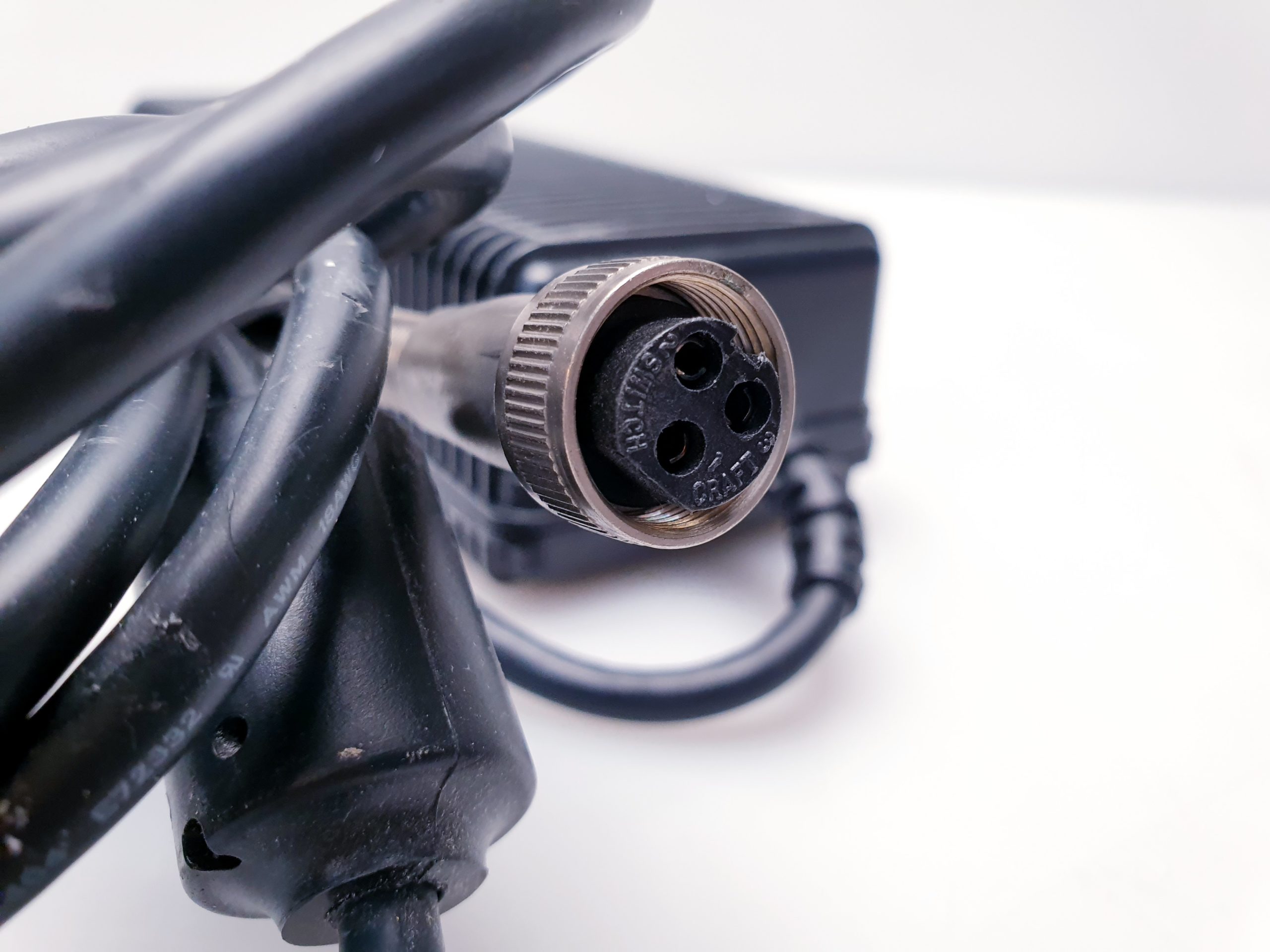 Karl Storz SC-WU23-A1511 Monitor mit Netzteil für die Endoskopie – Bild 24