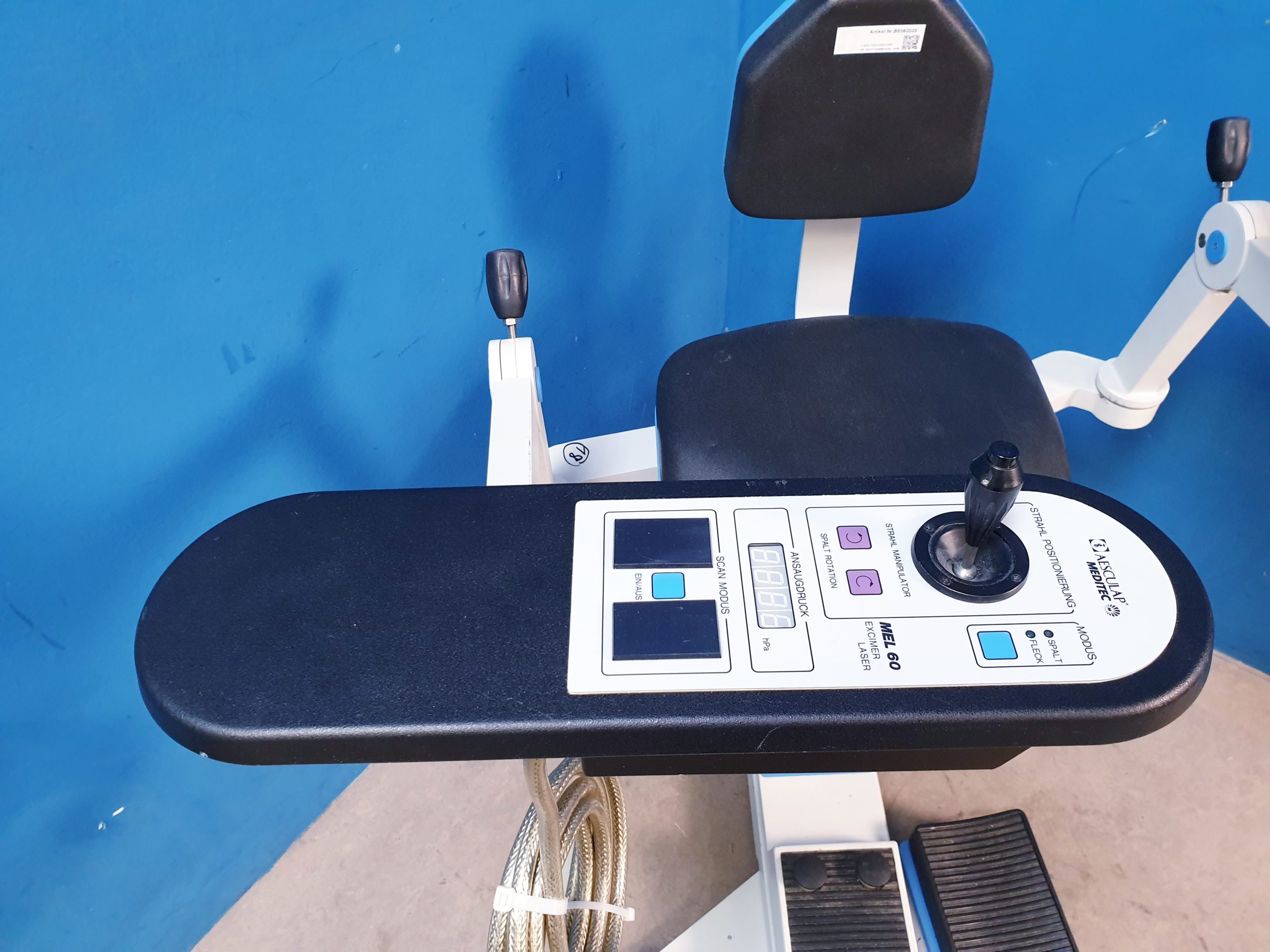 Möller Wedel 623 101 - 623101 - OP-Stuhl für den Augenarzt + Aesculap MEL 60 - MEL60 – Bild 6