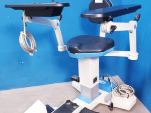 Möller Wedel 623 101 - 623101 - OP-Stuhl für den Augenarzt + Aesculap MEL 60 - MEL60