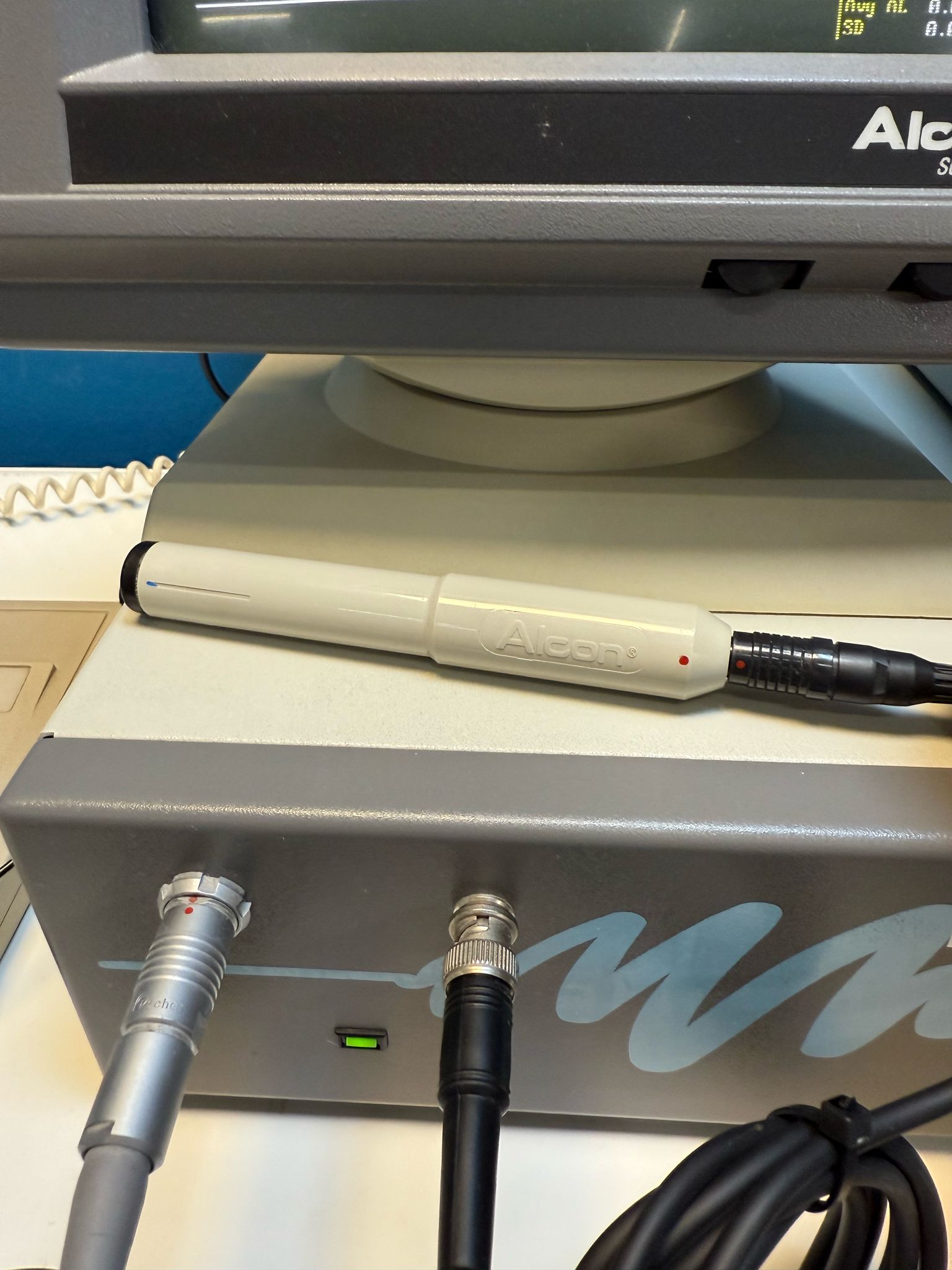 Alcon Ultrascan B-Scan und Biometer – Bild 6