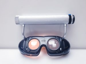 Dehag Frenzel Brille  - mit Riss im Front