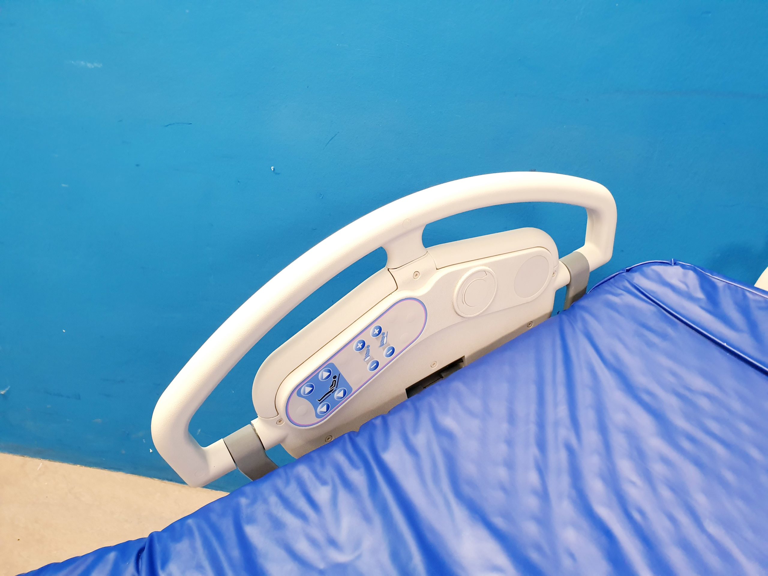 HILL-Rom AFFINITY 4 – P3700 – P 3700 Entbindungsbett – Bild 7