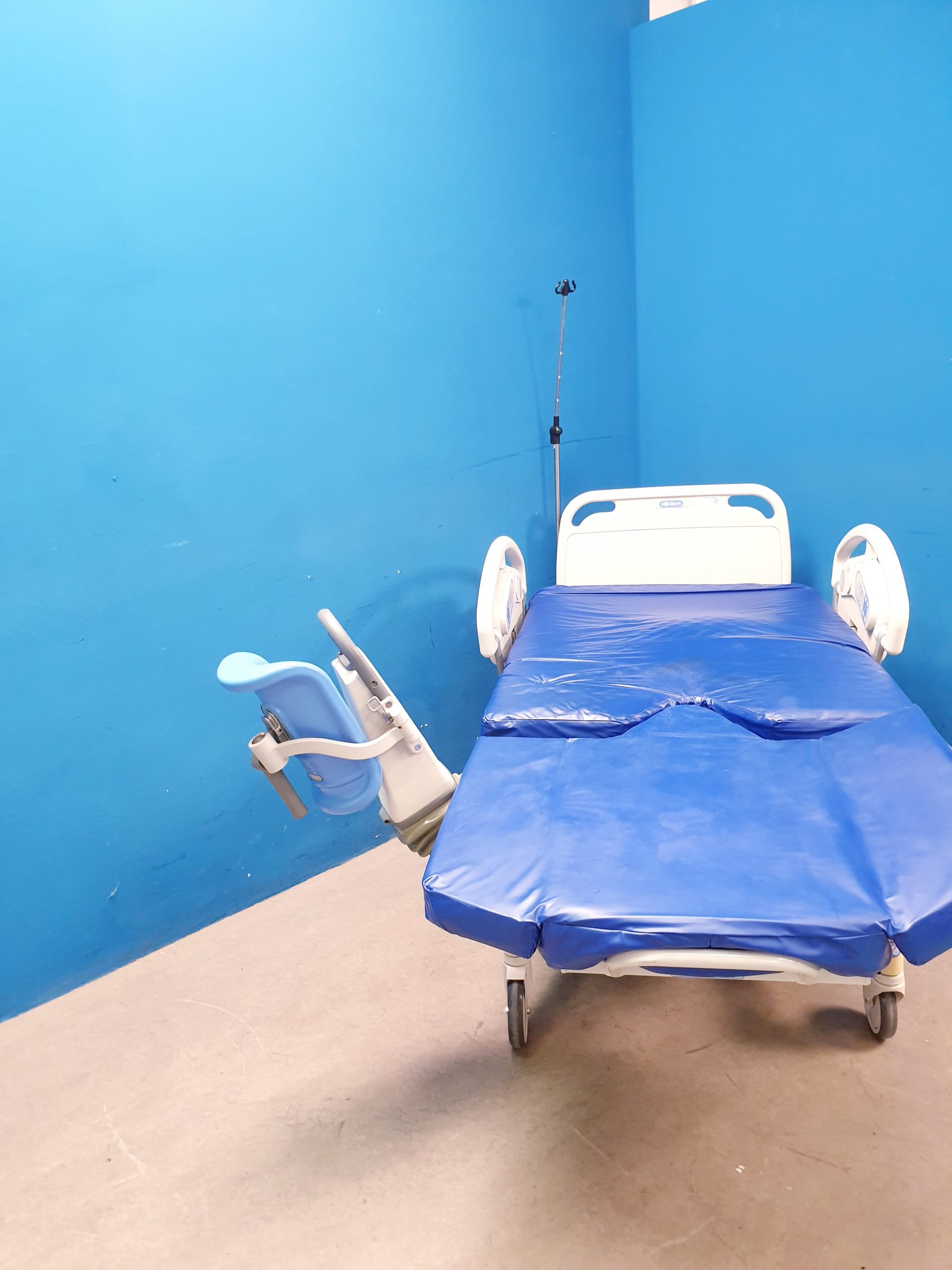 HILL-Rom AFFINITY 4 – P3700 – P 3700 Entbindungsbett – Bild 23