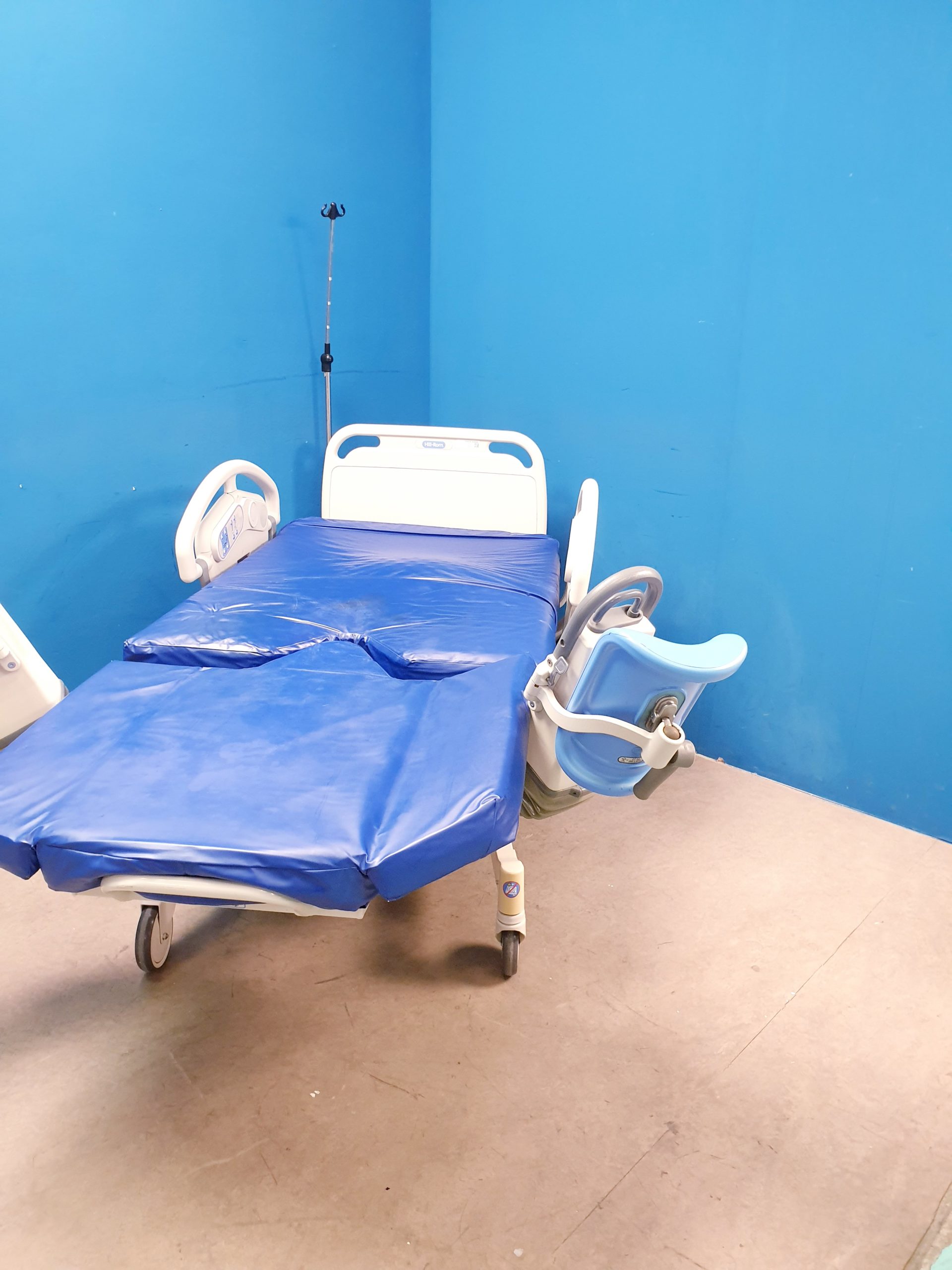 HILL-Rom AFFINITY 4 – P3700 – P 3700 Entbindungsbett – Bild 24