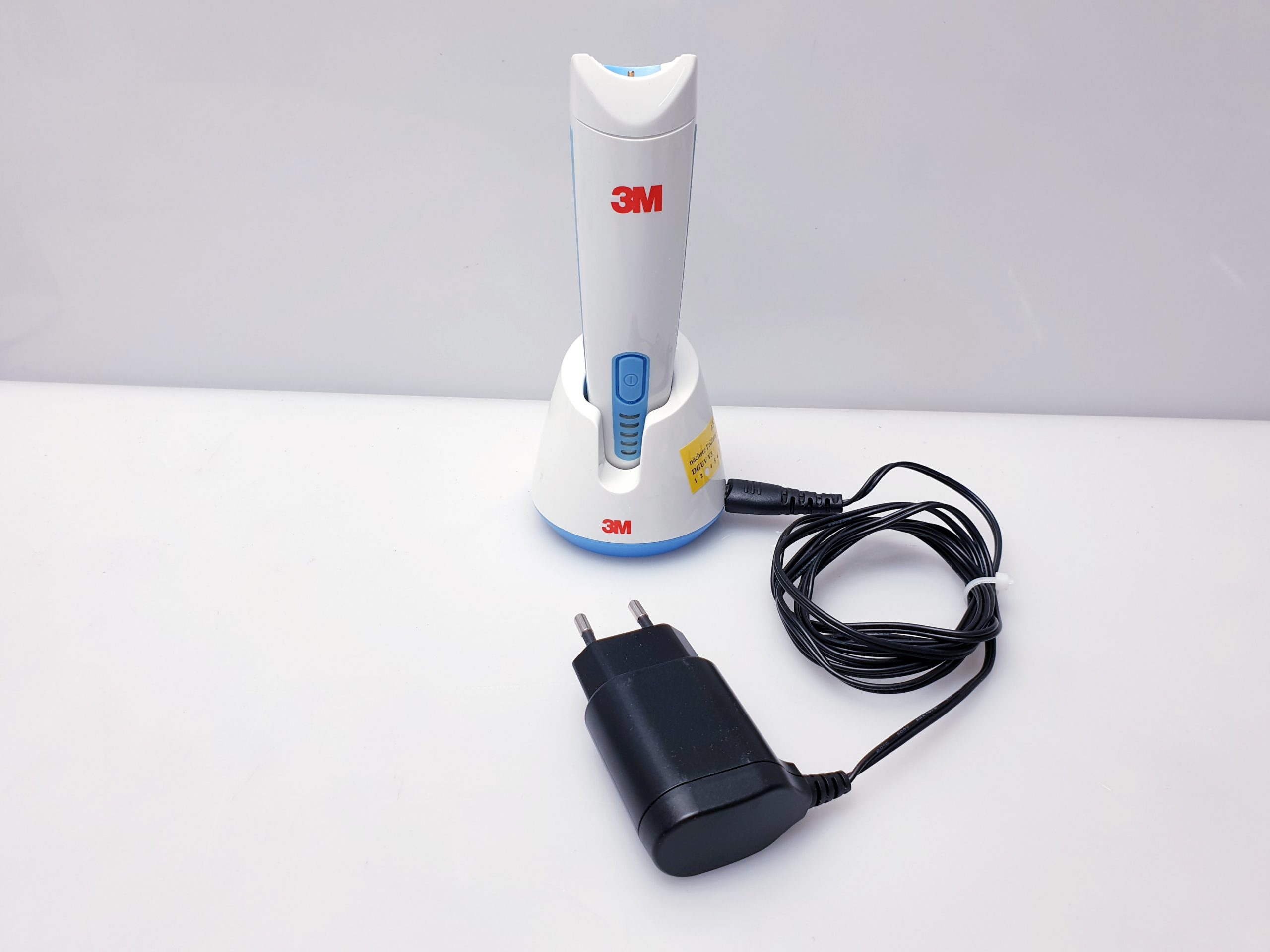 3M 9681 Professionelle chirurgische Schermaschine ohne Kopf 3M 9681 Surgical Clipper -03 stck - je 50 - e50 - kk – Bild 3