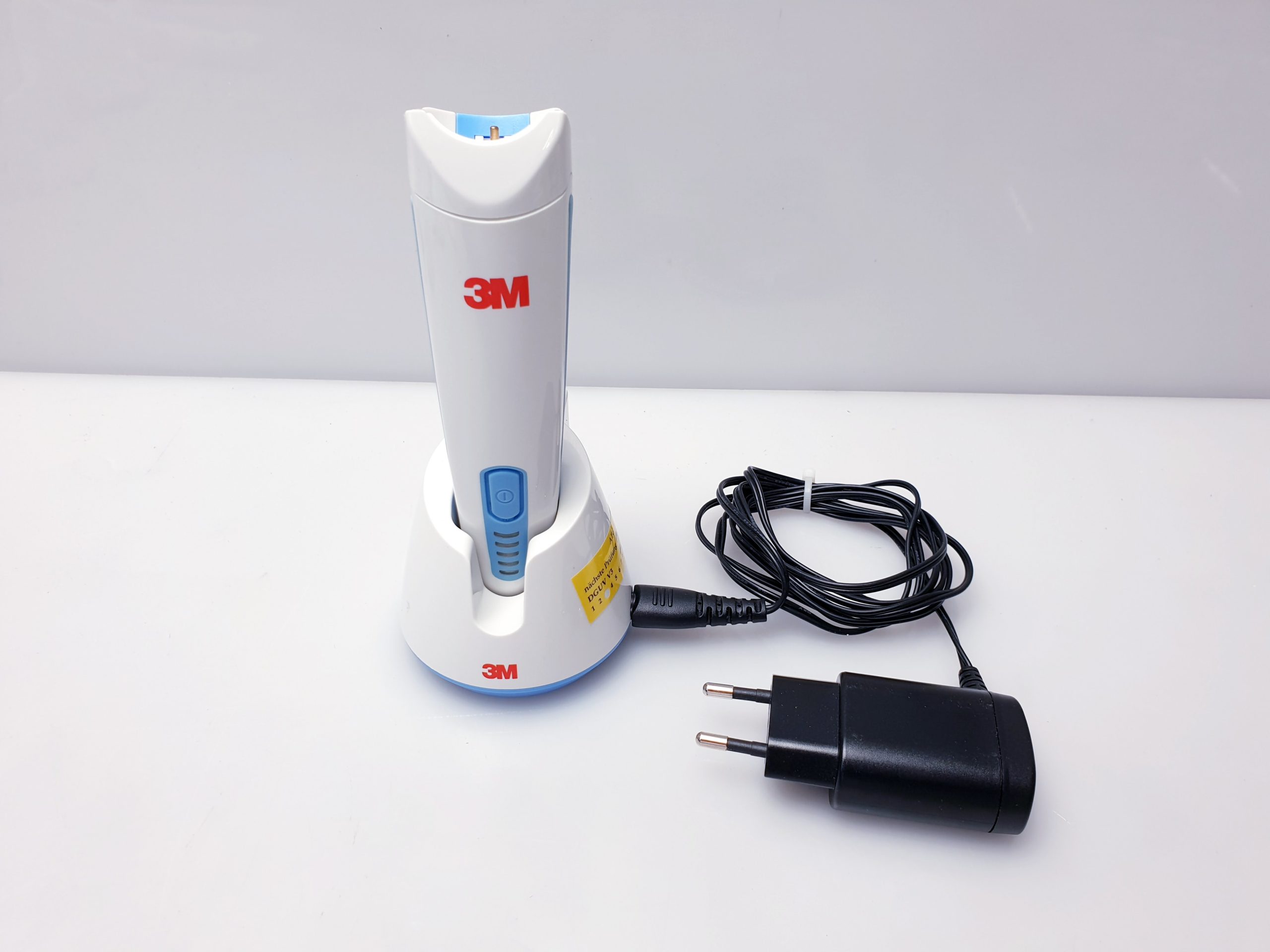 3M 9681 Professionelle chirurgische Schermaschine ohne Kopf 3M 9681 Surgical Clipper -03 stck - je 50 - e50 - kk – Bild 10