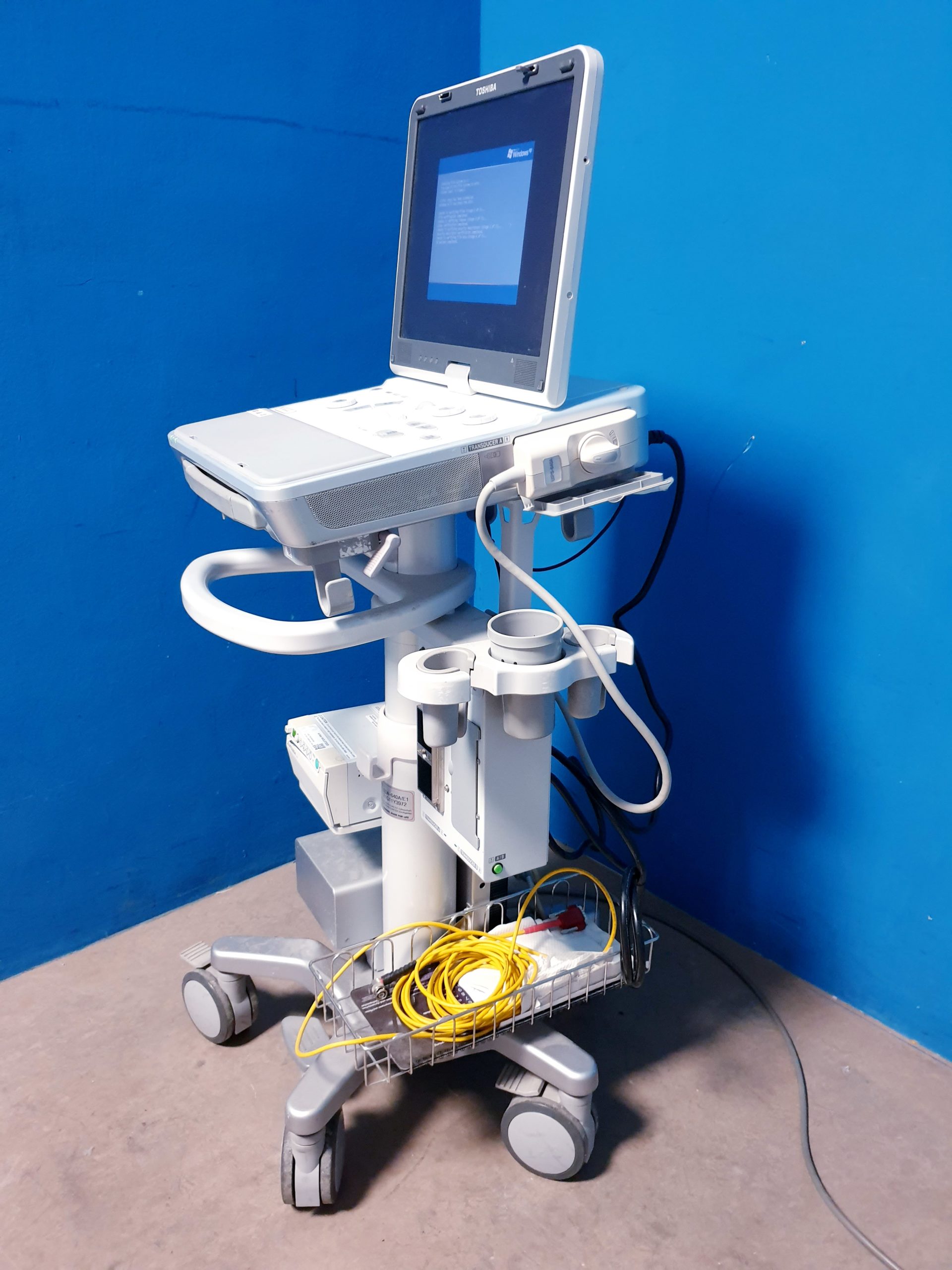 Toshiba Viamo SSA-640A Ultraschallsystem - Ohne Festplatte - Defekt – Bild 6
