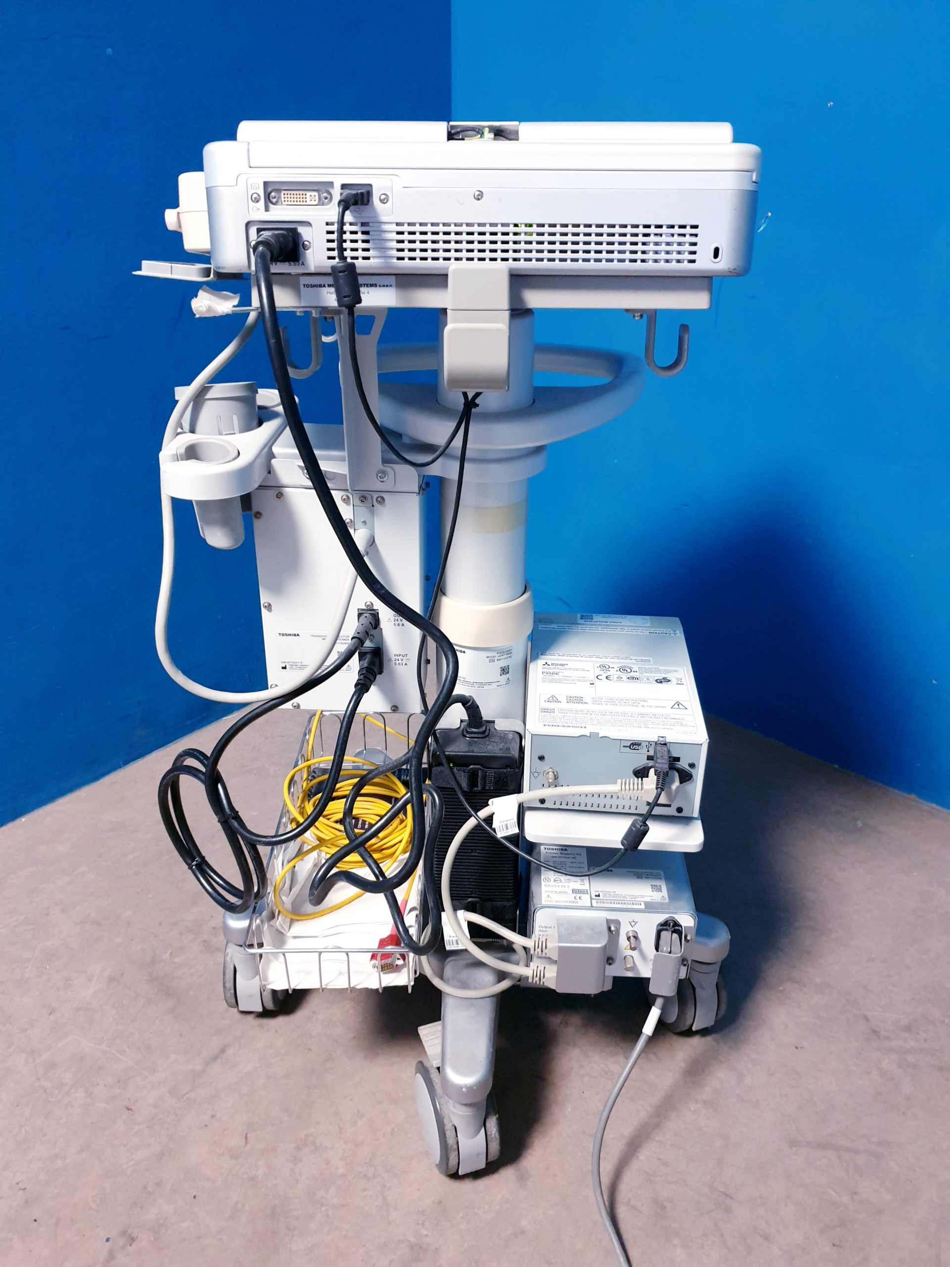 Toshiba Viamo SSA-640A Ultraschallsystem - Ohne Festplatte - Defekt – Bild 9