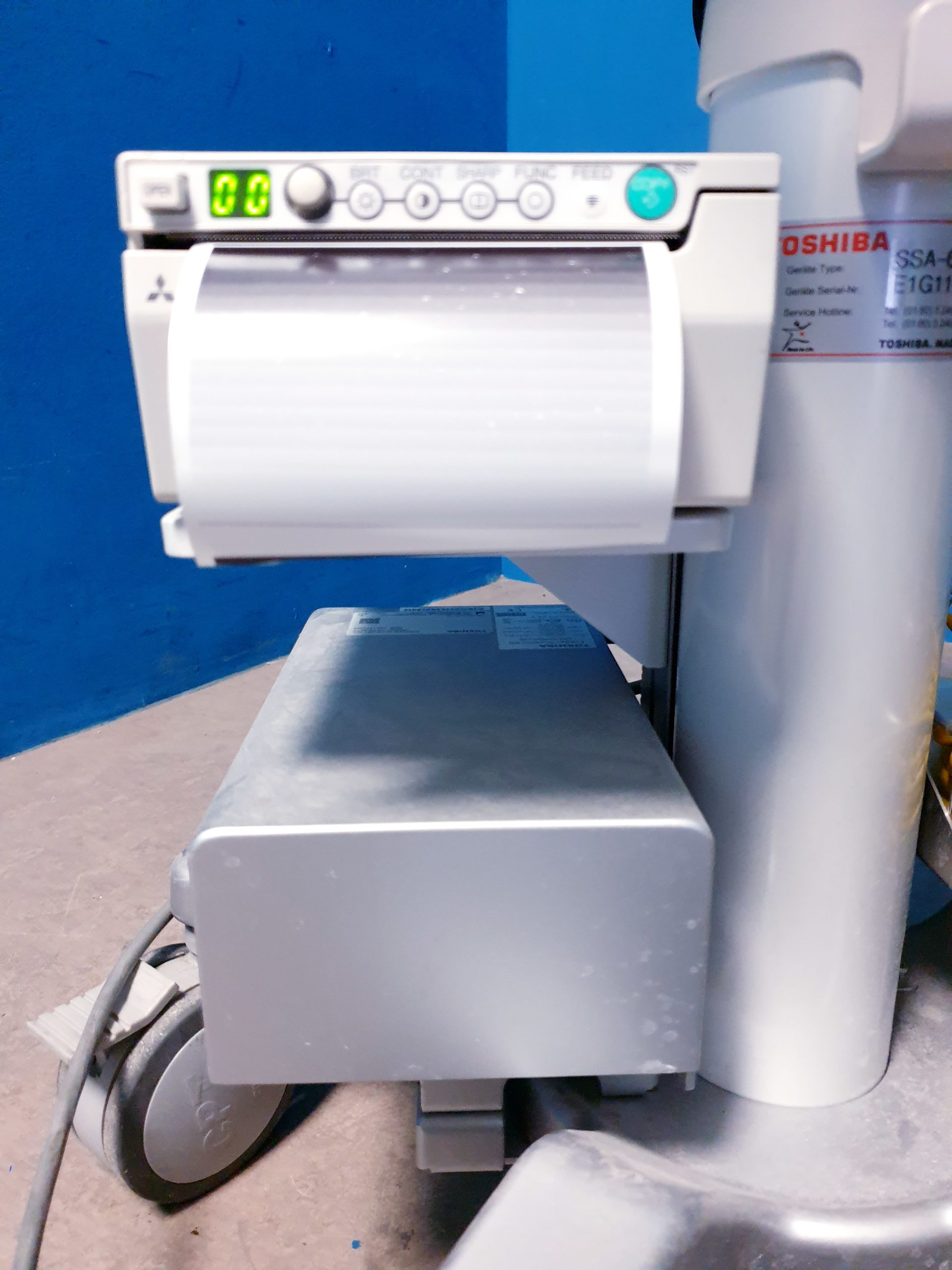 Toshiba Viamo SSA-640A Ultraschallsystem - Ohne Festplatte - Defekt – Bild 13