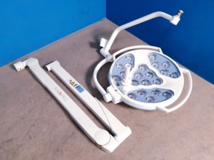 Dr. Mach LED 2SC OP-Leuchte Lampe Deckenstativ Behandlungsleuchte