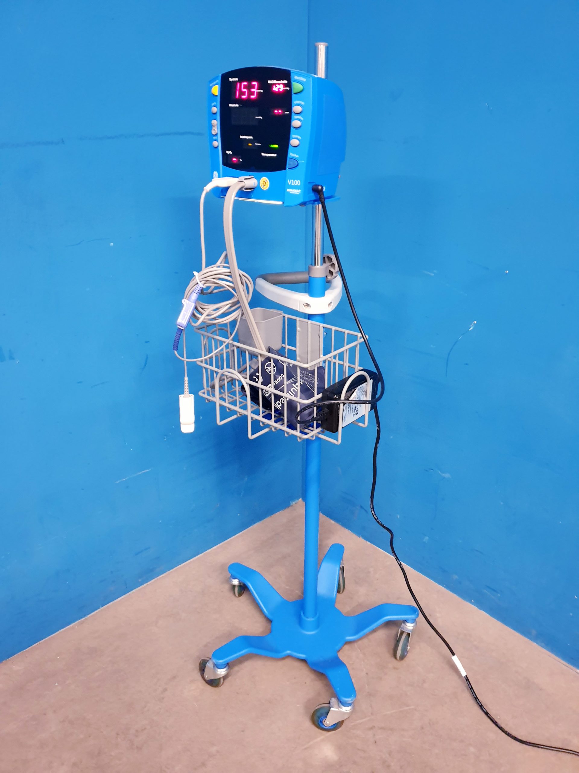 GE Carescape V100 V 100 Patientenmonitor - Fahrbar – Bild 6