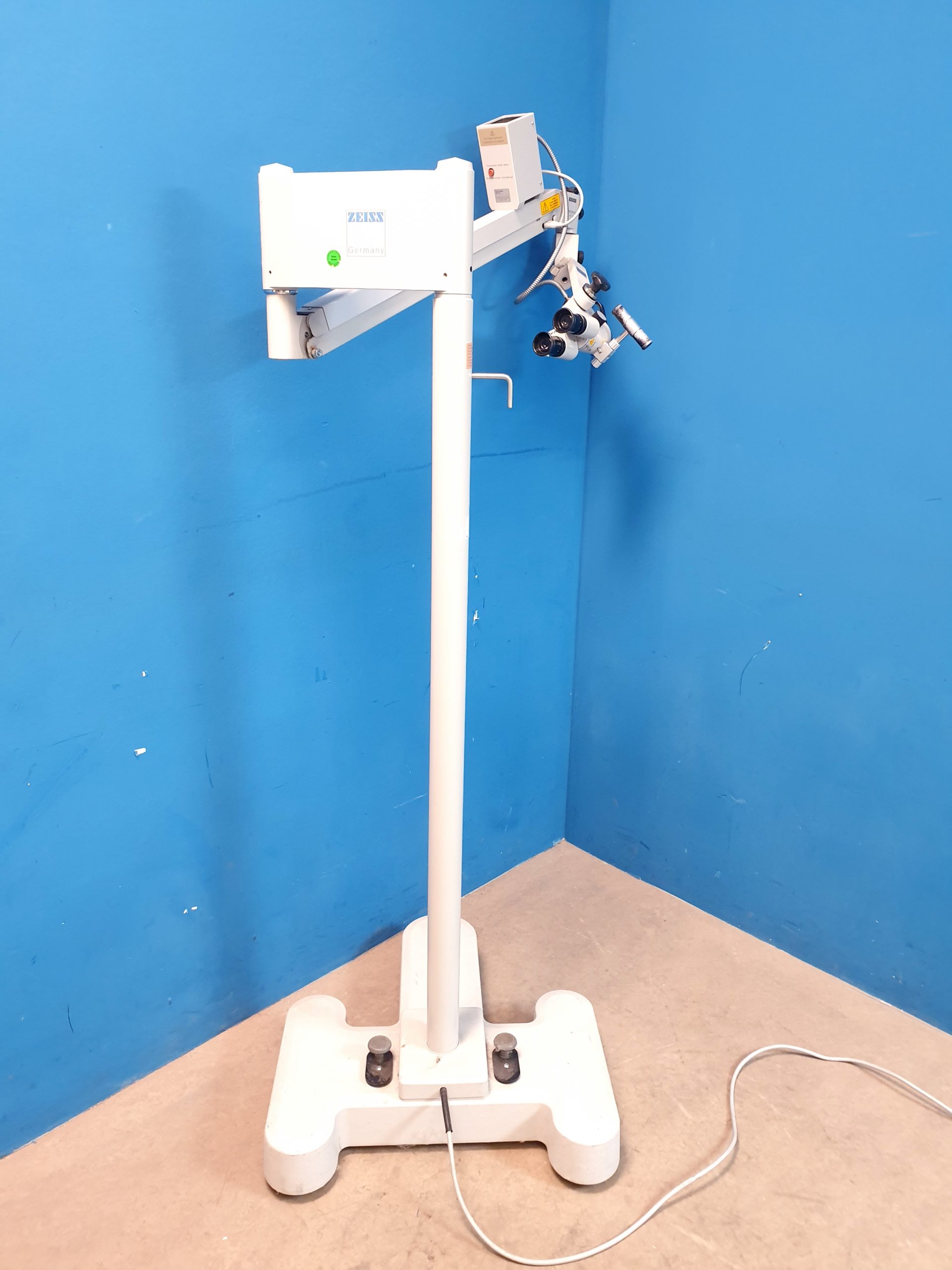 Zeiss OPMI-9-FC - f125 - 12.5 - f200 f300 auf fahrbarem Gestell – Bild 21