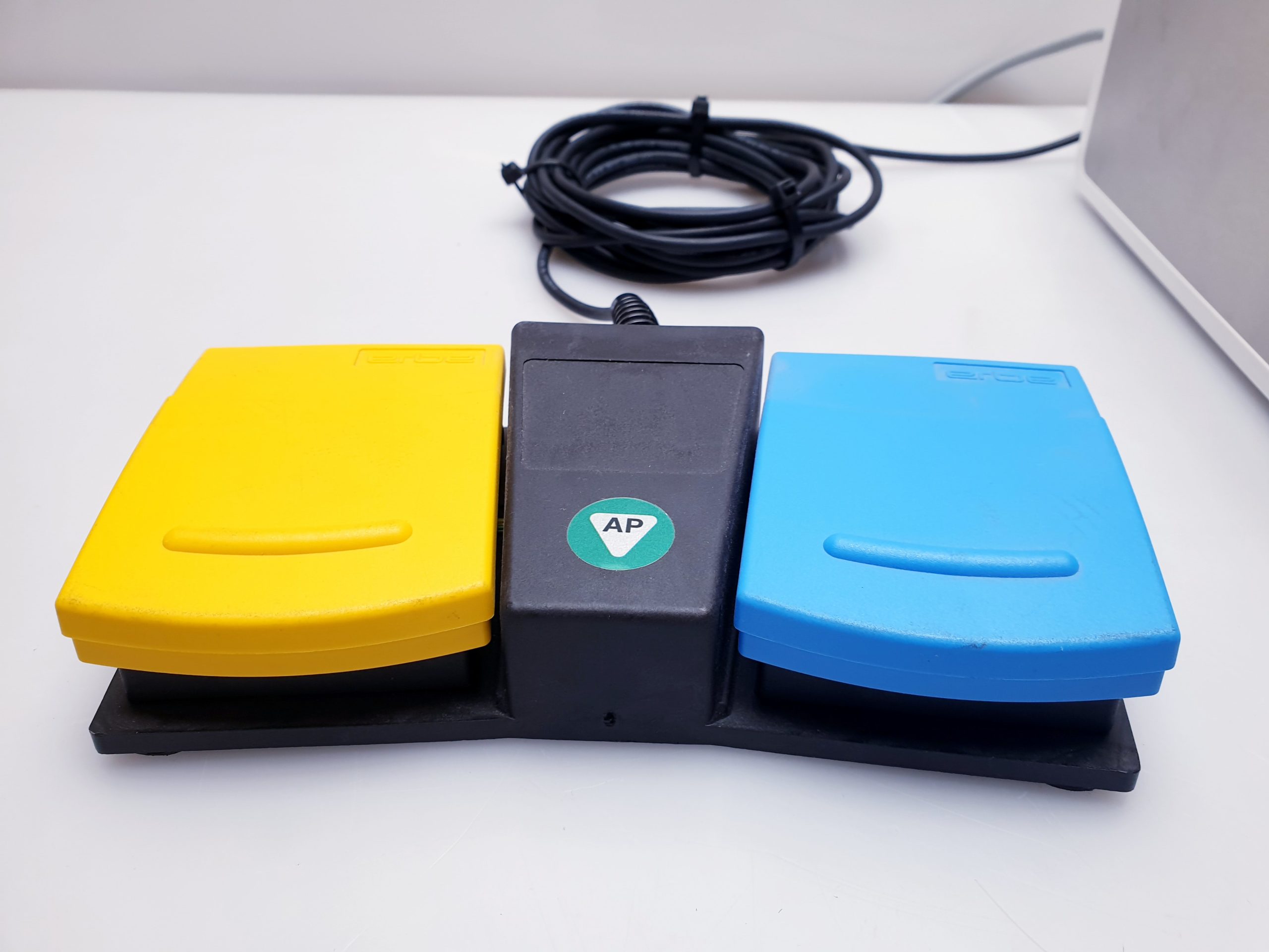 Erbe Vio 100 C VIO 100C mit Fußpedal HF Gerät – Bild 9