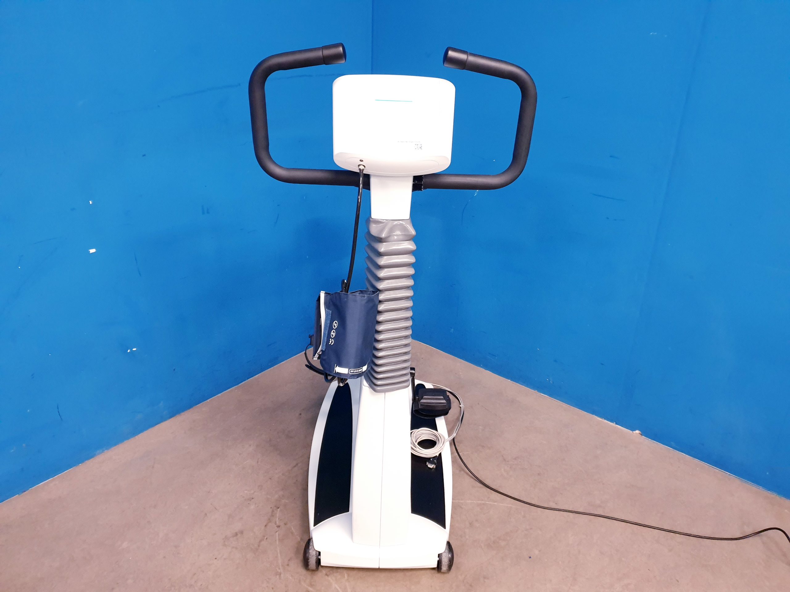 Viasys Jaeger Jäger + ERGOLINE Viasprint 200 Ergometer Ergospirometrie Einheit – Bild 4