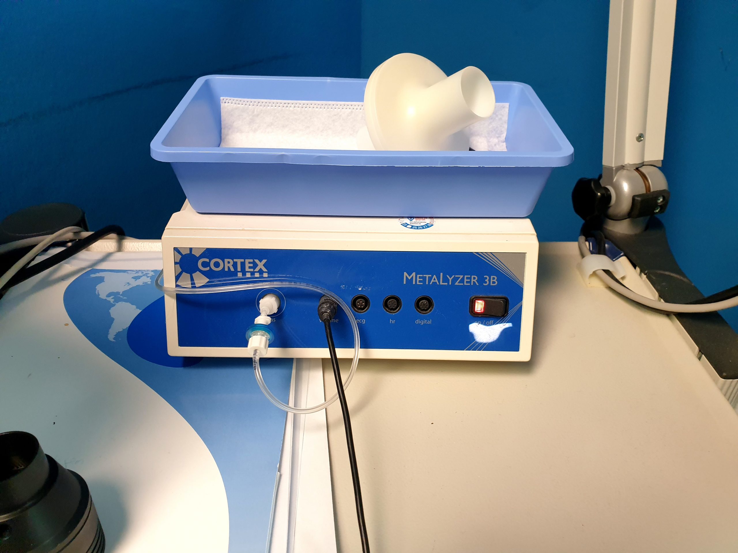 Strässle DT 100 + EKG Sauger + CORTEX METALYZER 3B Spirometrie Leistungsdiagnostik Ohne Rechner – Bild 5