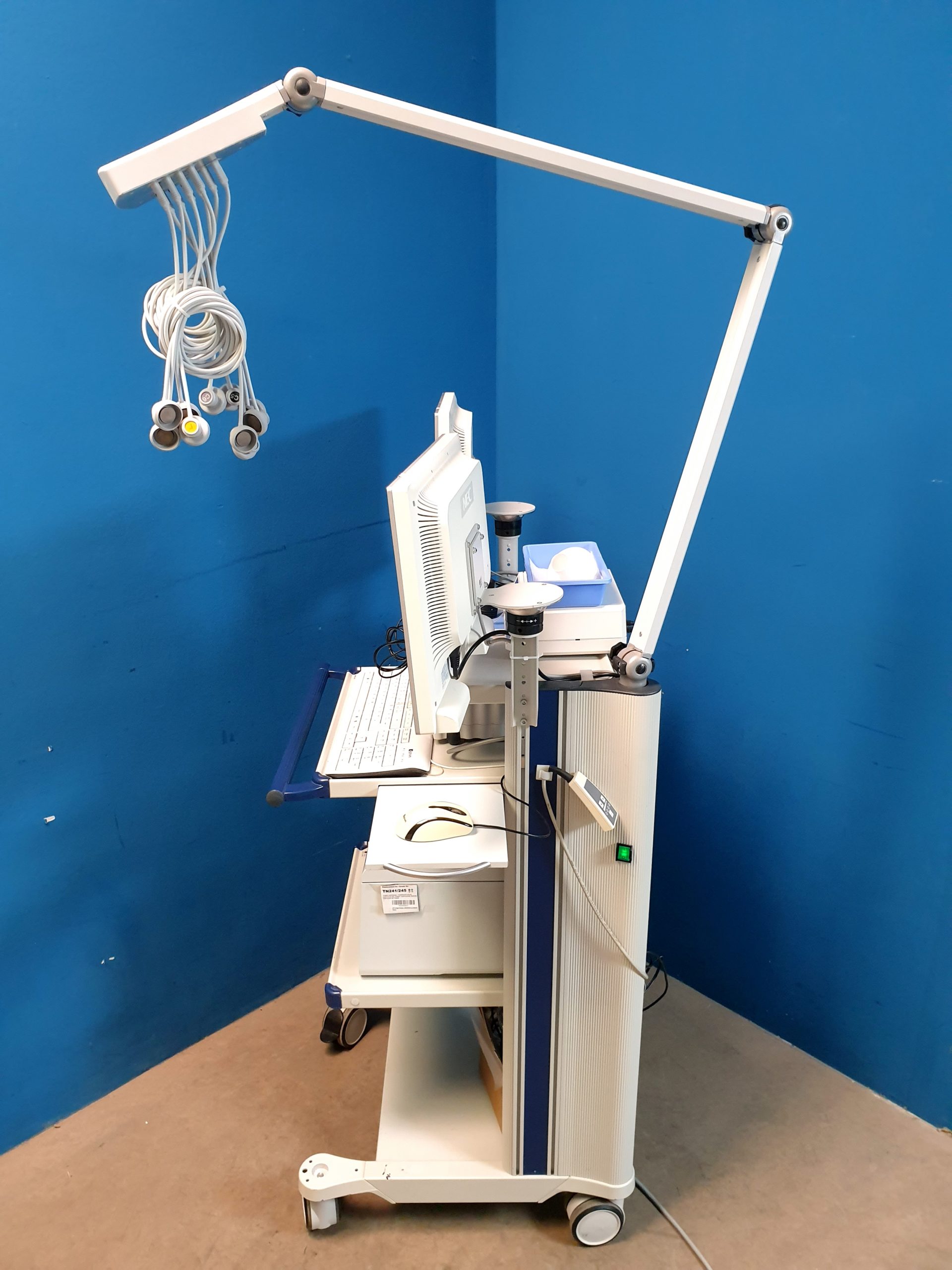 Strässle DT 100 + EKG Sauger + CORTEX METALYZER 3B Spirometrie Leistungsdiagnostik Ohne Rechner – Bild 7