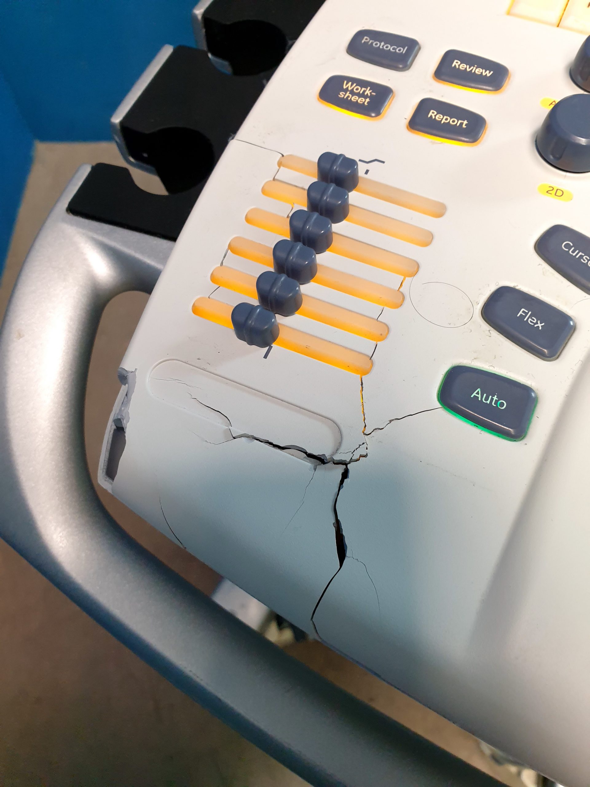 GE Vivid + M4S- RS Kardio Sonde -defekt - Optischer Fehler – Bild 7